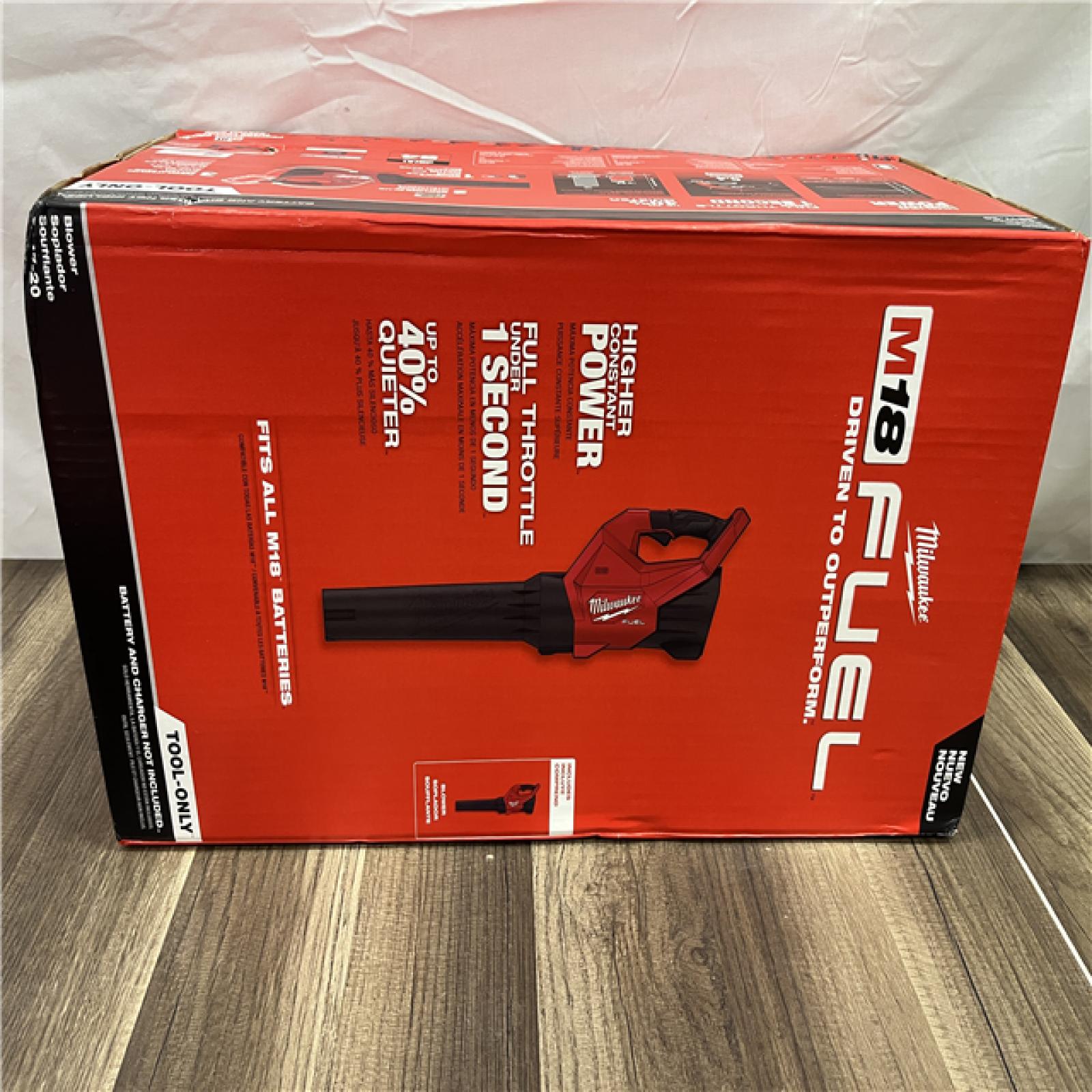 LIKE NEW Milwaukee M18 FUEL 120 MPH 500 CFM 18V Lithium-Ion Brushless Cordless Handheld Blower (Tool-Only)