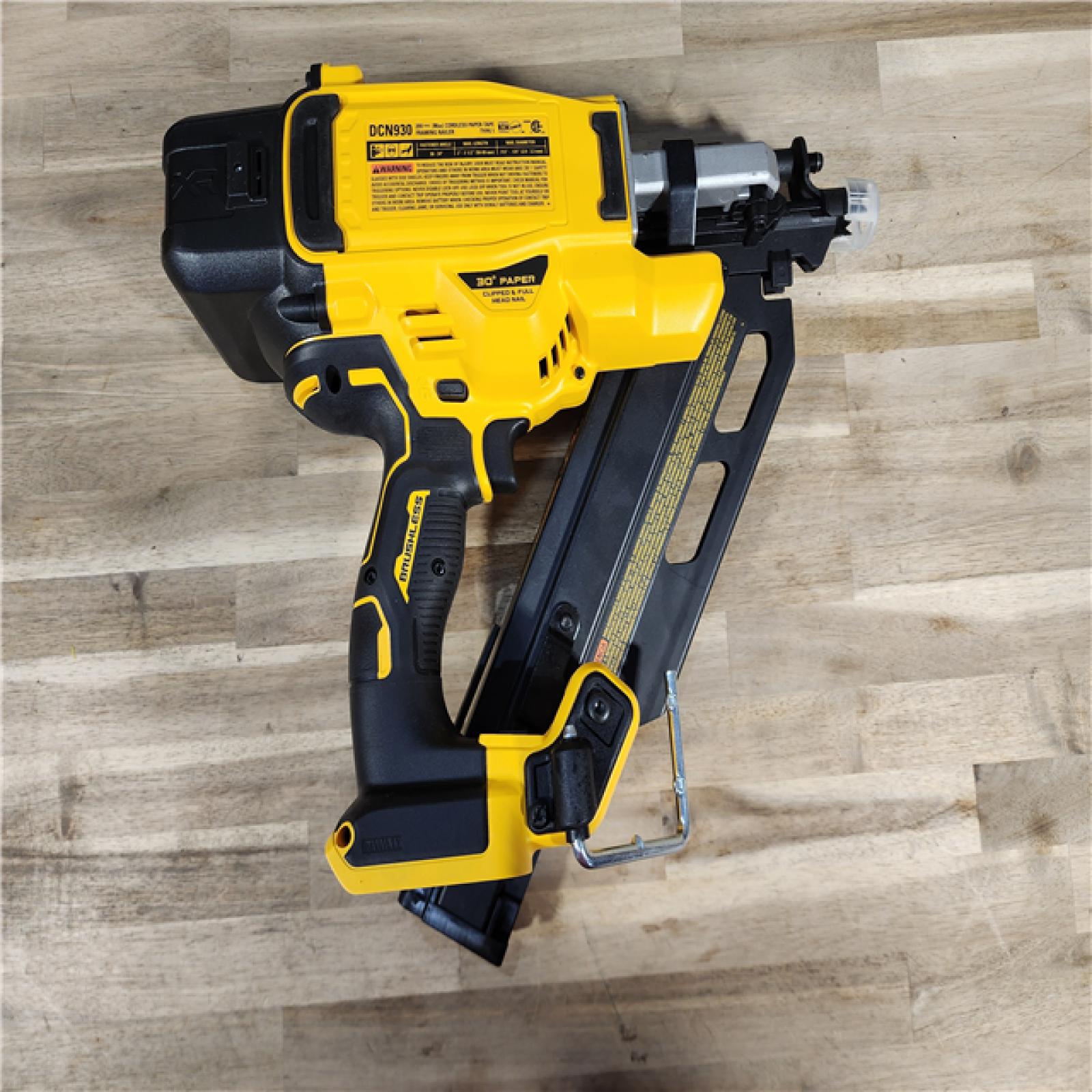 HOUSTON LOCATION - AS-IS (APPEARS LIKE NEW) DEWALT 20-Volt 30° Cordless Framing Nailer (Tool-Only)