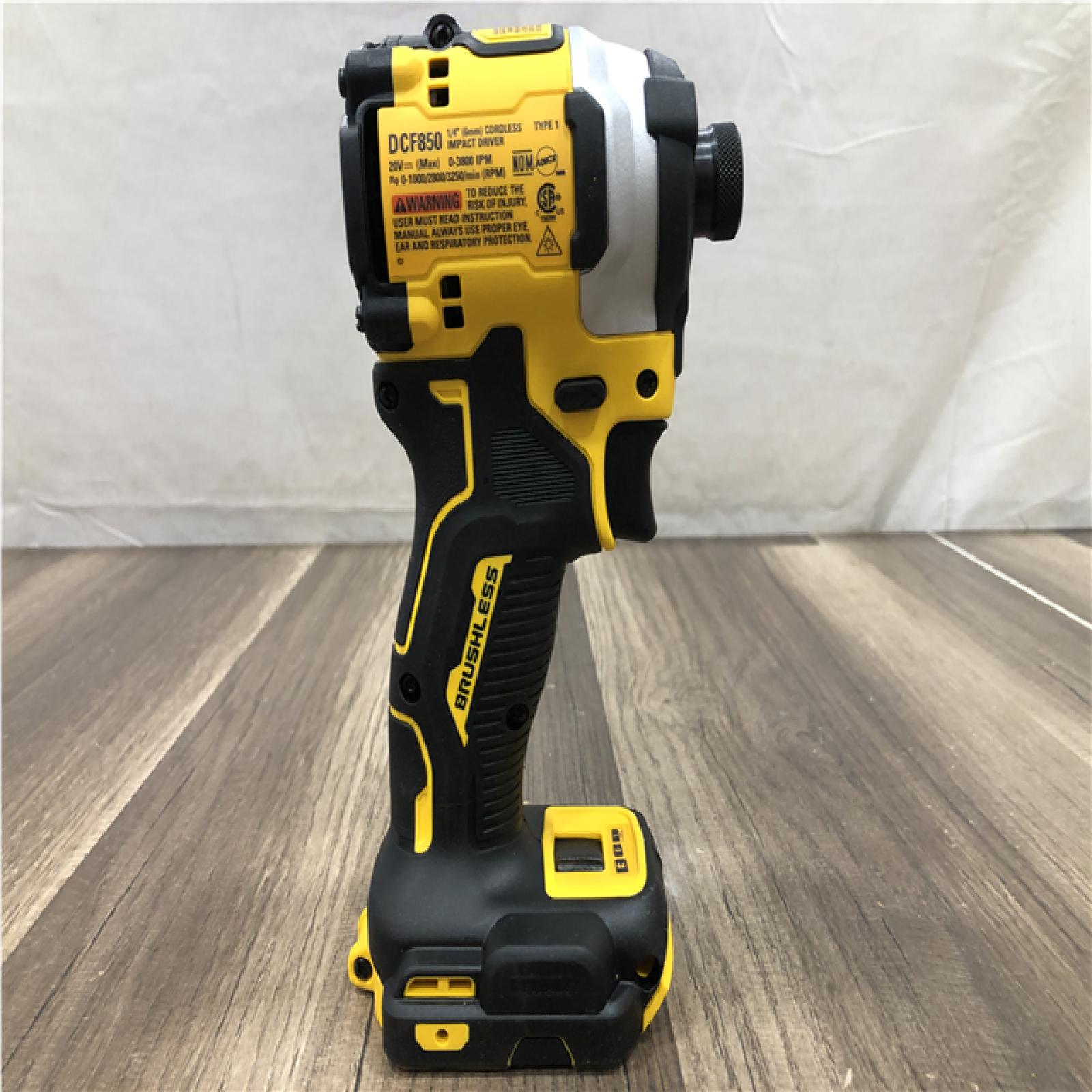 AS-IS DEWALT ATOMIC 20V MAX Lithium-Ion Cordless 1/4 in. Brushless Impact Driver Kit