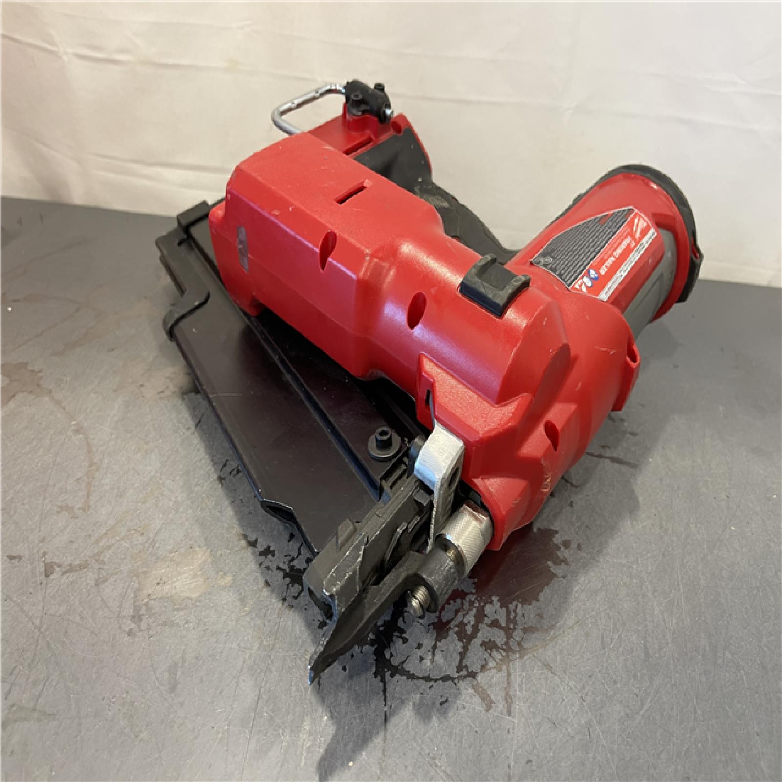 AS-IS - Milwaukee M18 FUEL 3-1/2 in. 18-Volt 21-Degree Lithium-Ion Brushless Cordless Framing Nailer