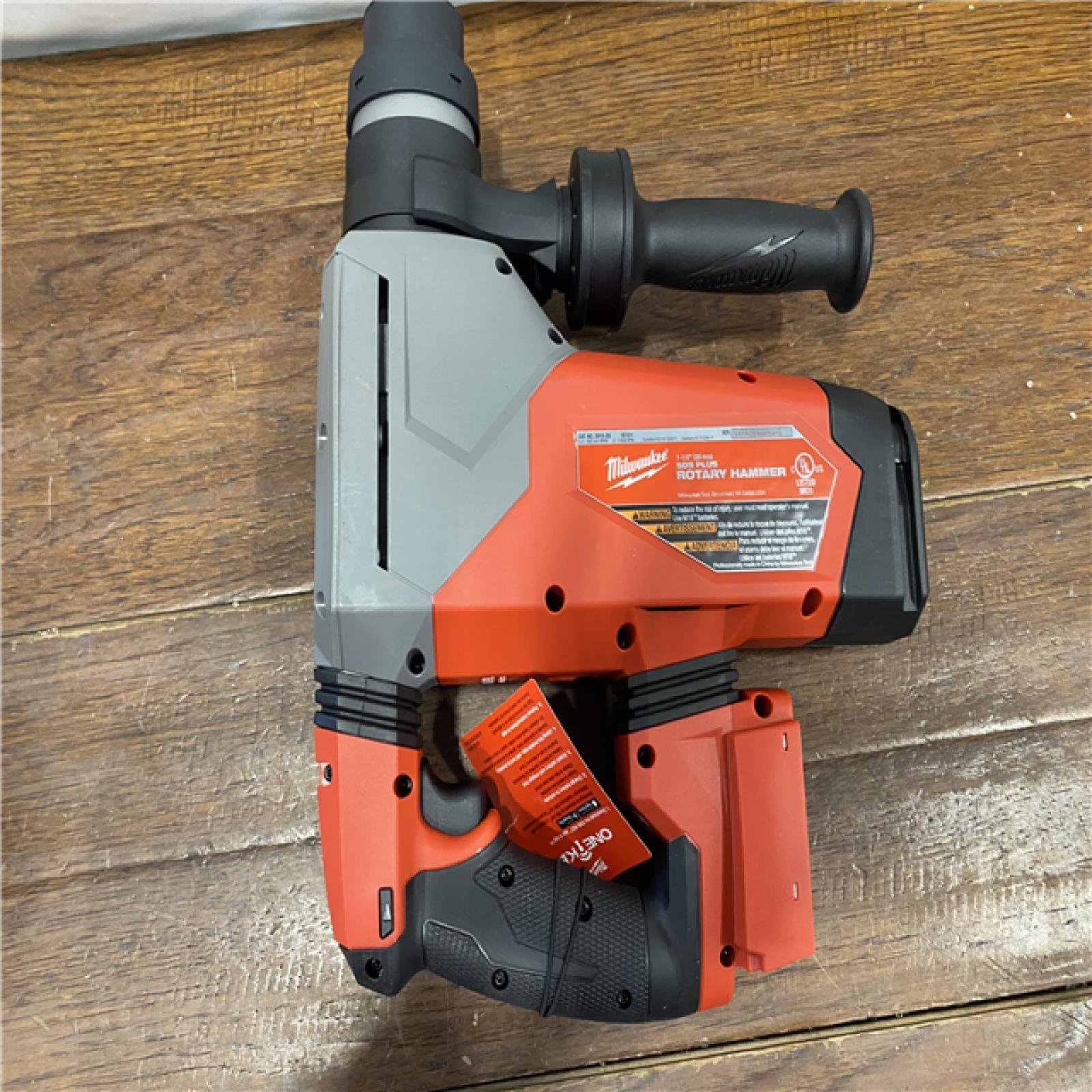 AS-IS Milwaukee 2915-20 M18 FUEL 18-Volt Lithium-Ion Brushless Cordless SDS-Plus 1-1/8 in. Rotary Hammer Drill (Tool-Only)