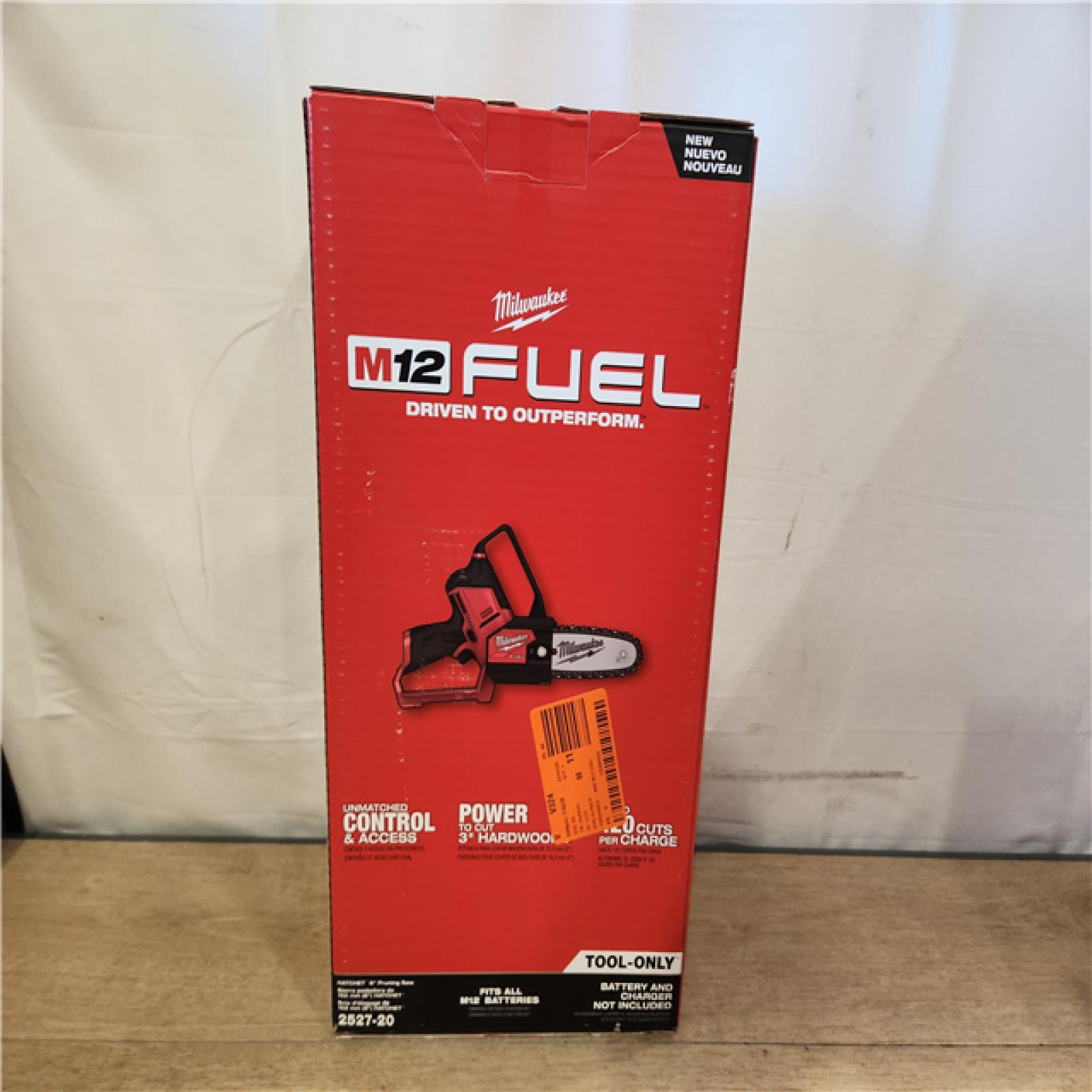 NEW- Milwaukee M12 FUEL 6 in. 12 V Battery Pruning Saw Tool Only