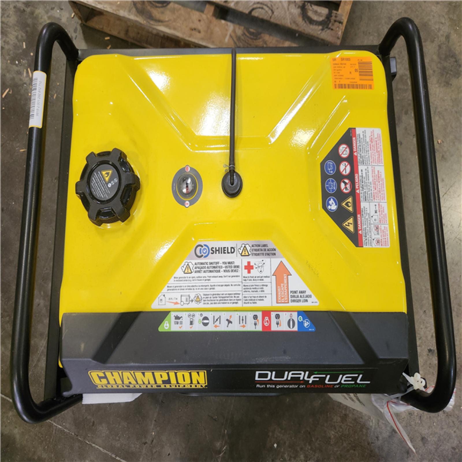 Phoenix Champion Power Equipment 7850/6250-Watt Recoil Start Storm Ready Gasoline and Propane Powered Dual Fuel Portable Generator with CO Shield