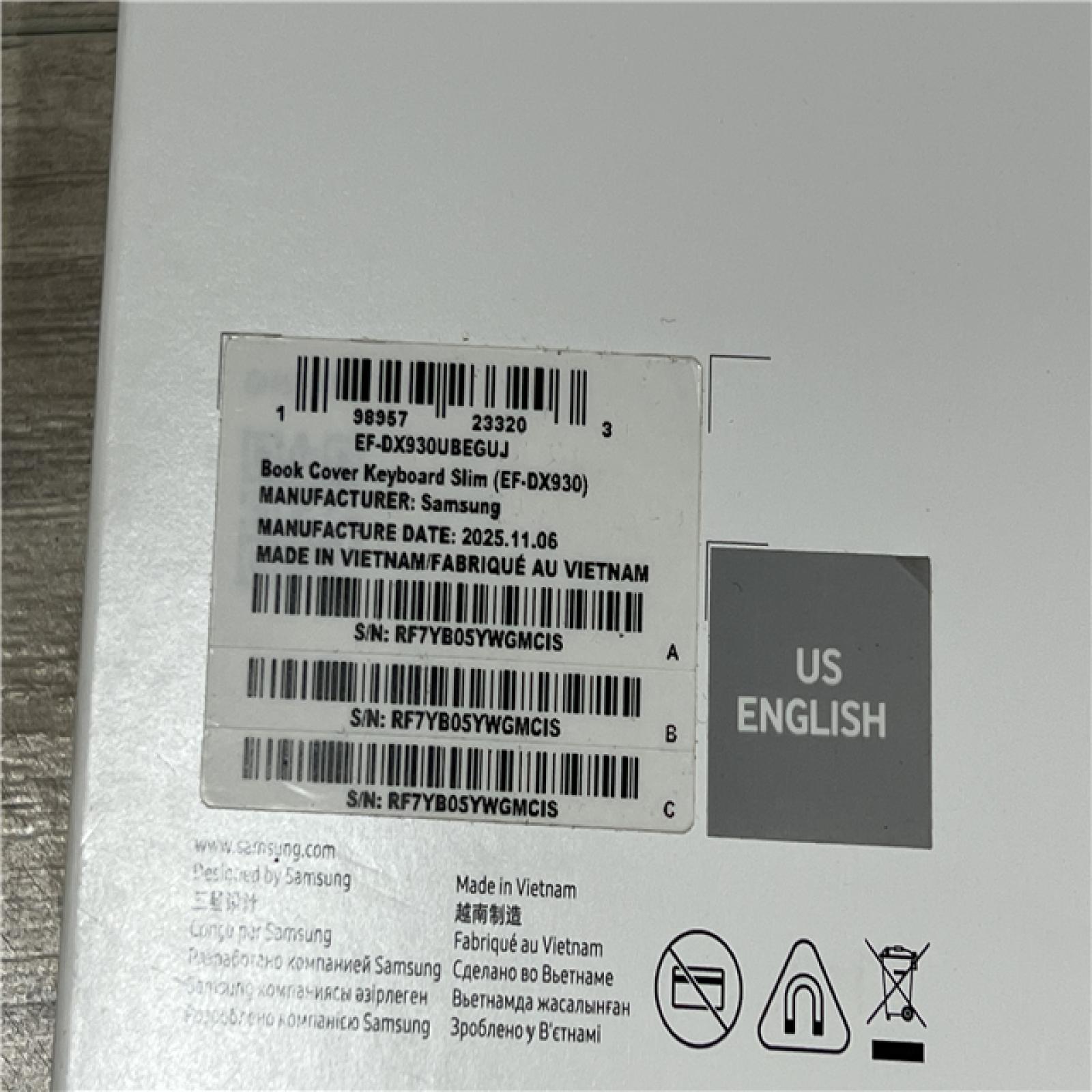 Samsung Book Cover Keyboard Slim - Galaxy Tab S11 Ultra