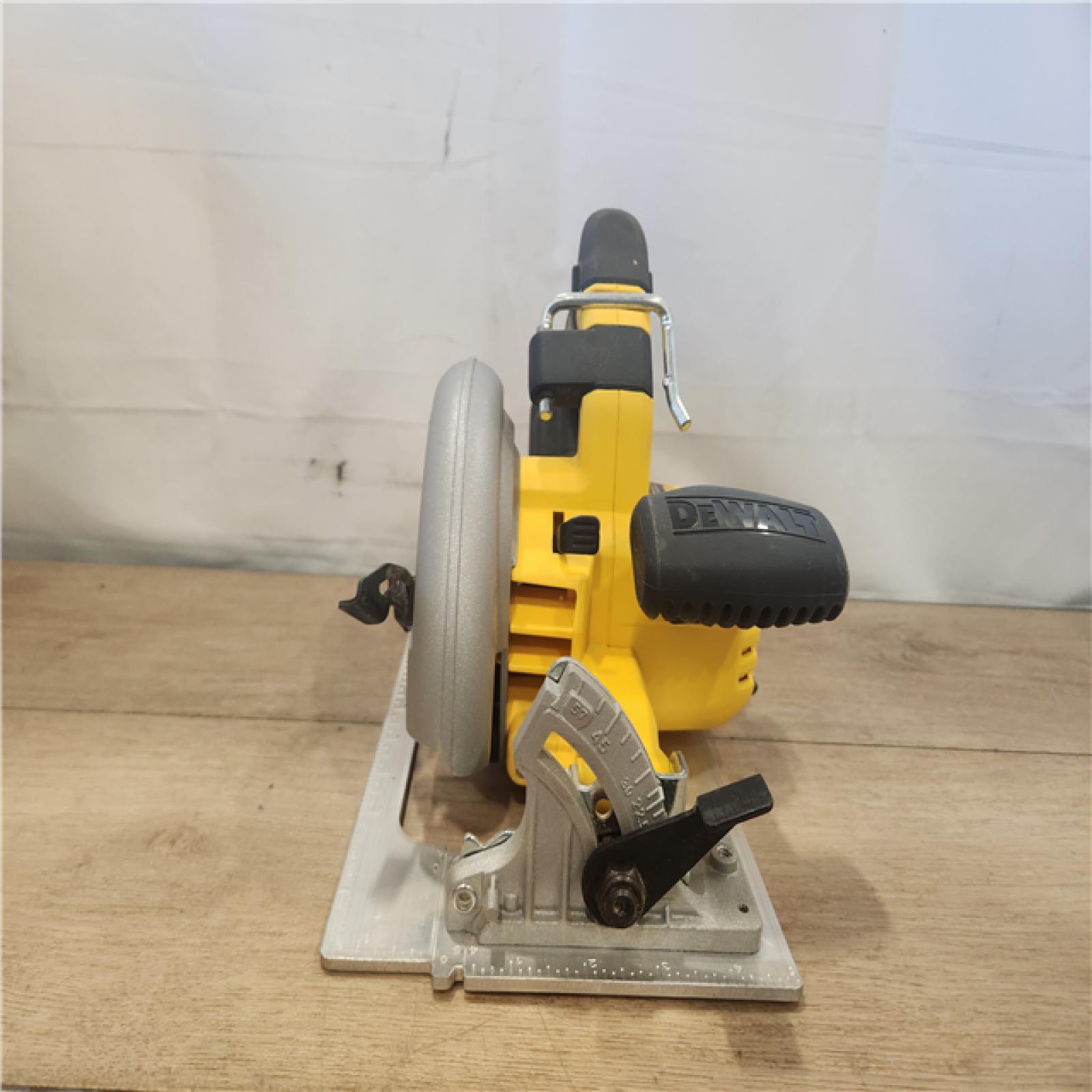 AS-IS- 20-Volt MAX 7-1/4 in. Cordless Circular Saw (Tool Only)