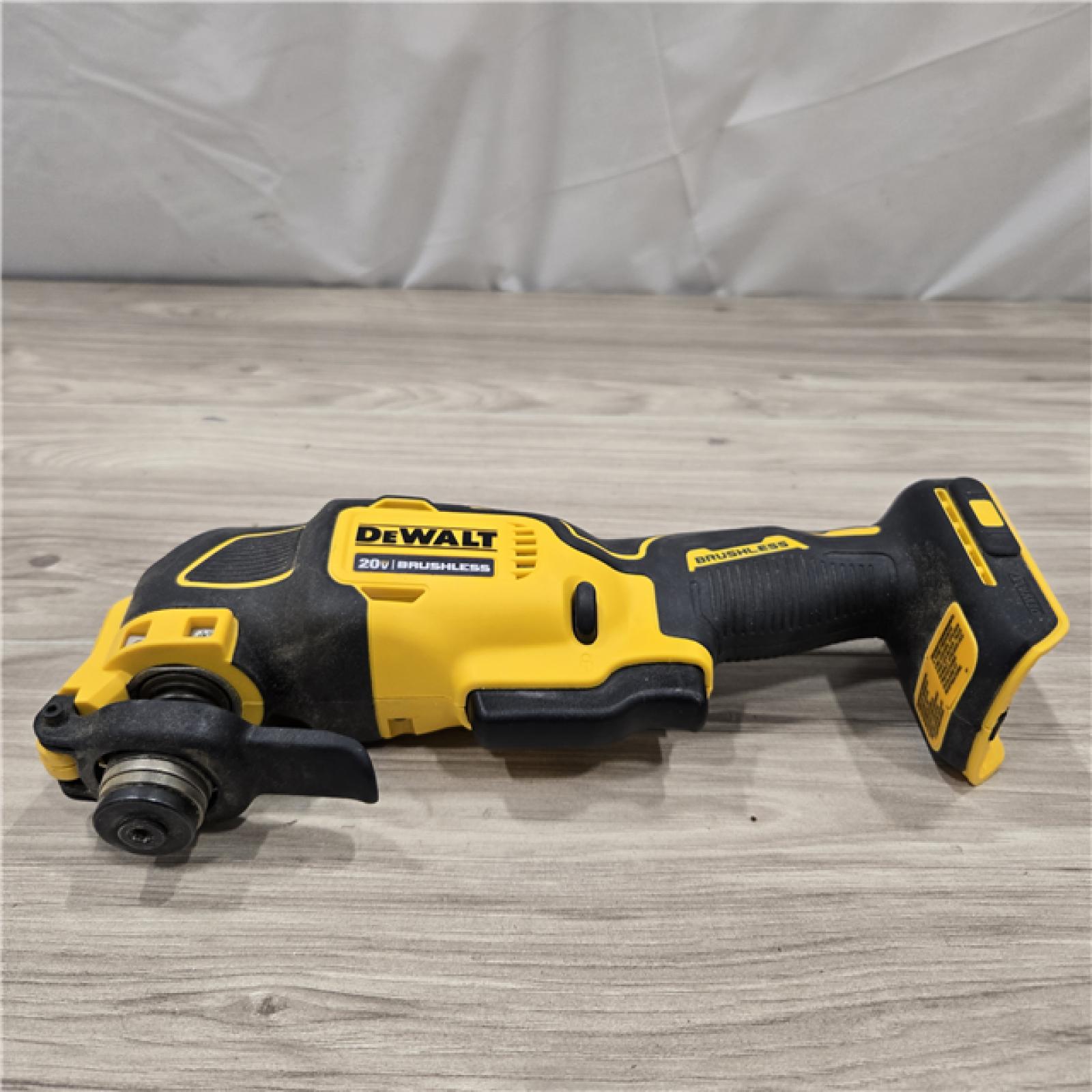 AS-IS DEWALT ATOMIC 20V MAX Cordless Oscillating Multi Tool (Tool Only)