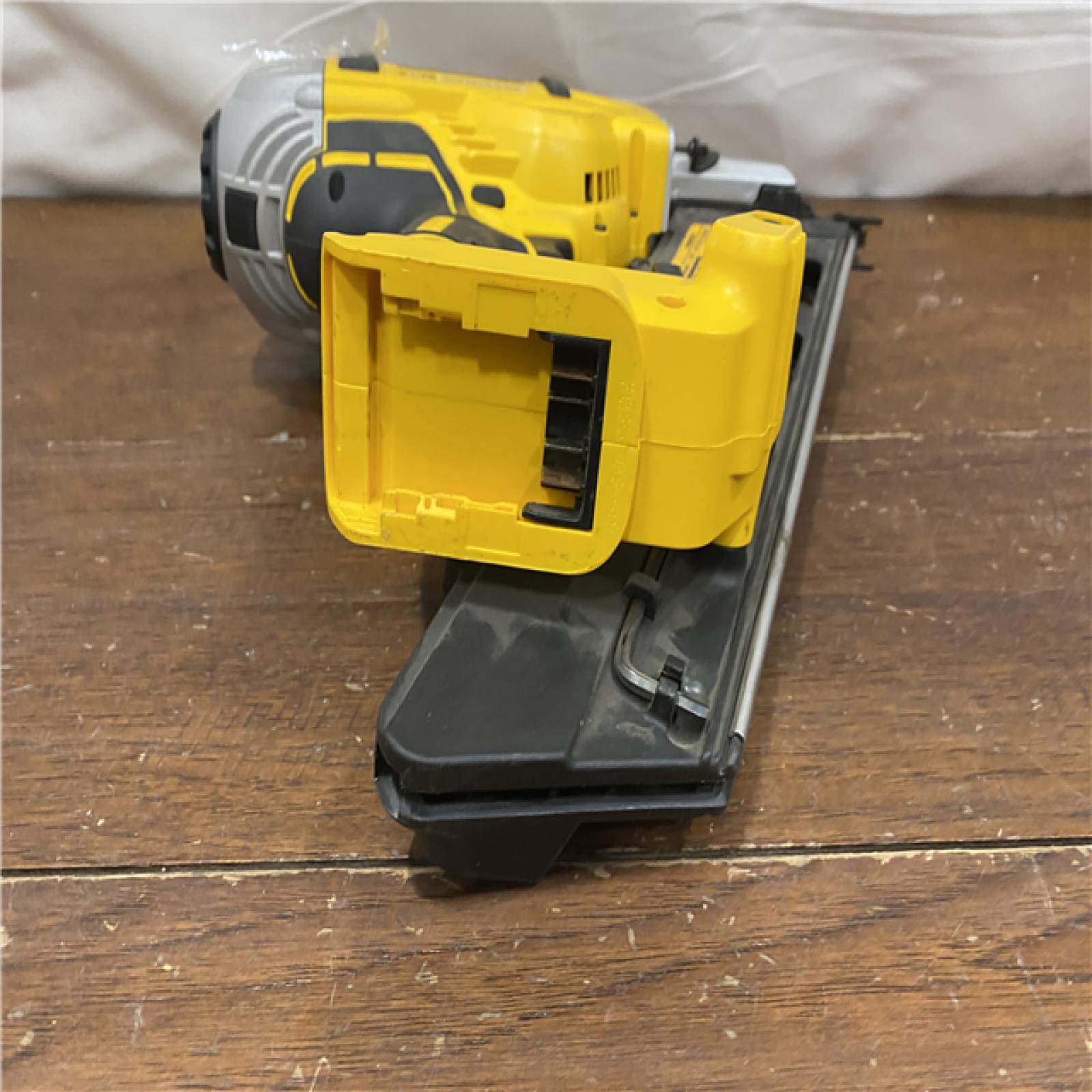AS-IS DEWAS-IS20-Volt 30Â° Cordless Framing Nailer (Tool-Only)