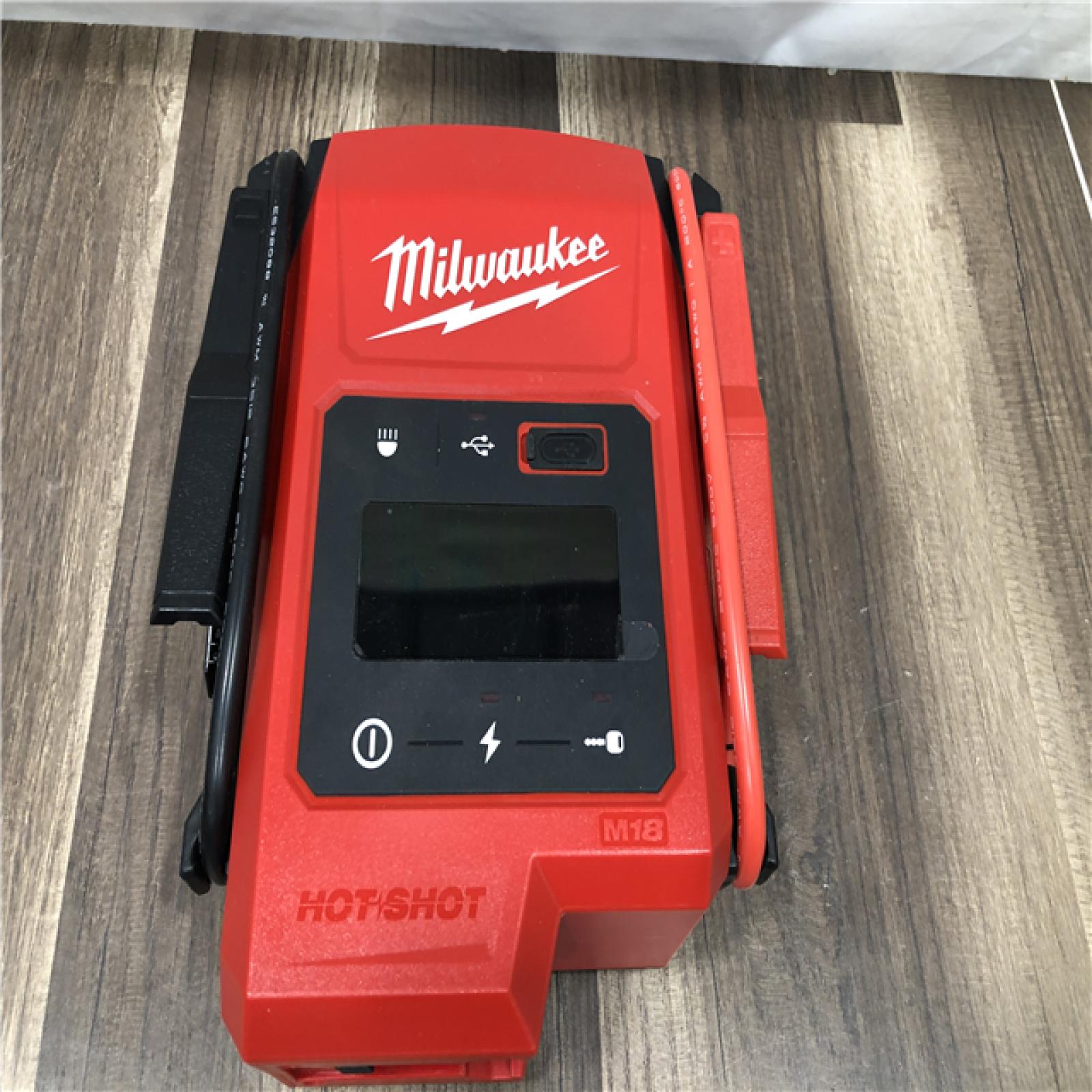 AS-IS Milwaukee 18V Lithium-Ion Cordless 2000 Peak Amp HOTSHOT Jump Starter (Tool-Only)