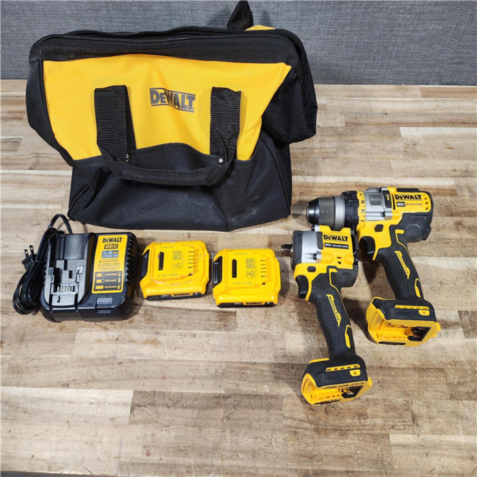 HOUSTON LOCATION - AS - IS DEWALT 2 TOOL COMBO KIT W/ (2) BATTERY & CHARGER