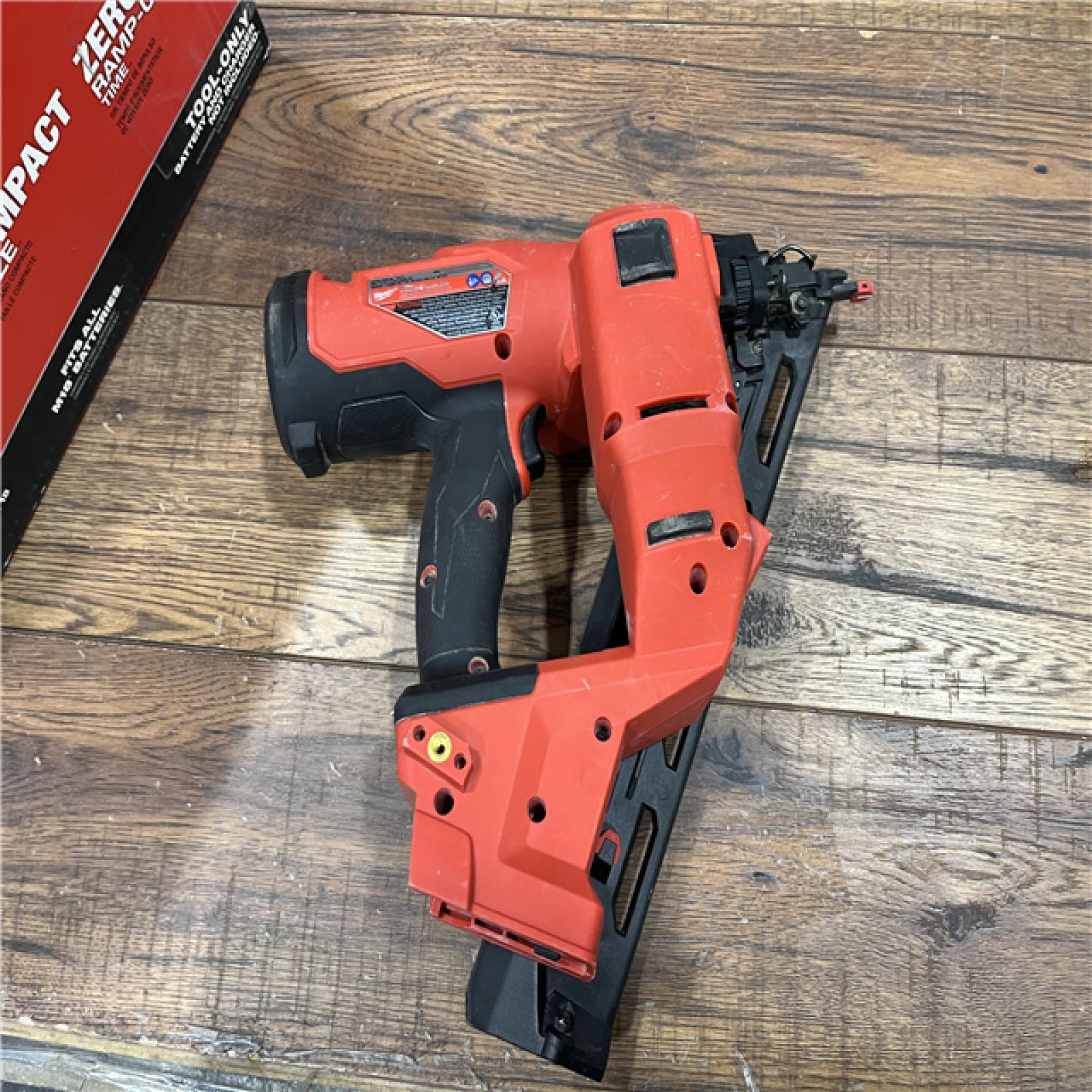 AS-IS Milwaukee 2839-20 M18 FUEL 15 Ga. 18 Volt Brushless Angled Finish Nailer