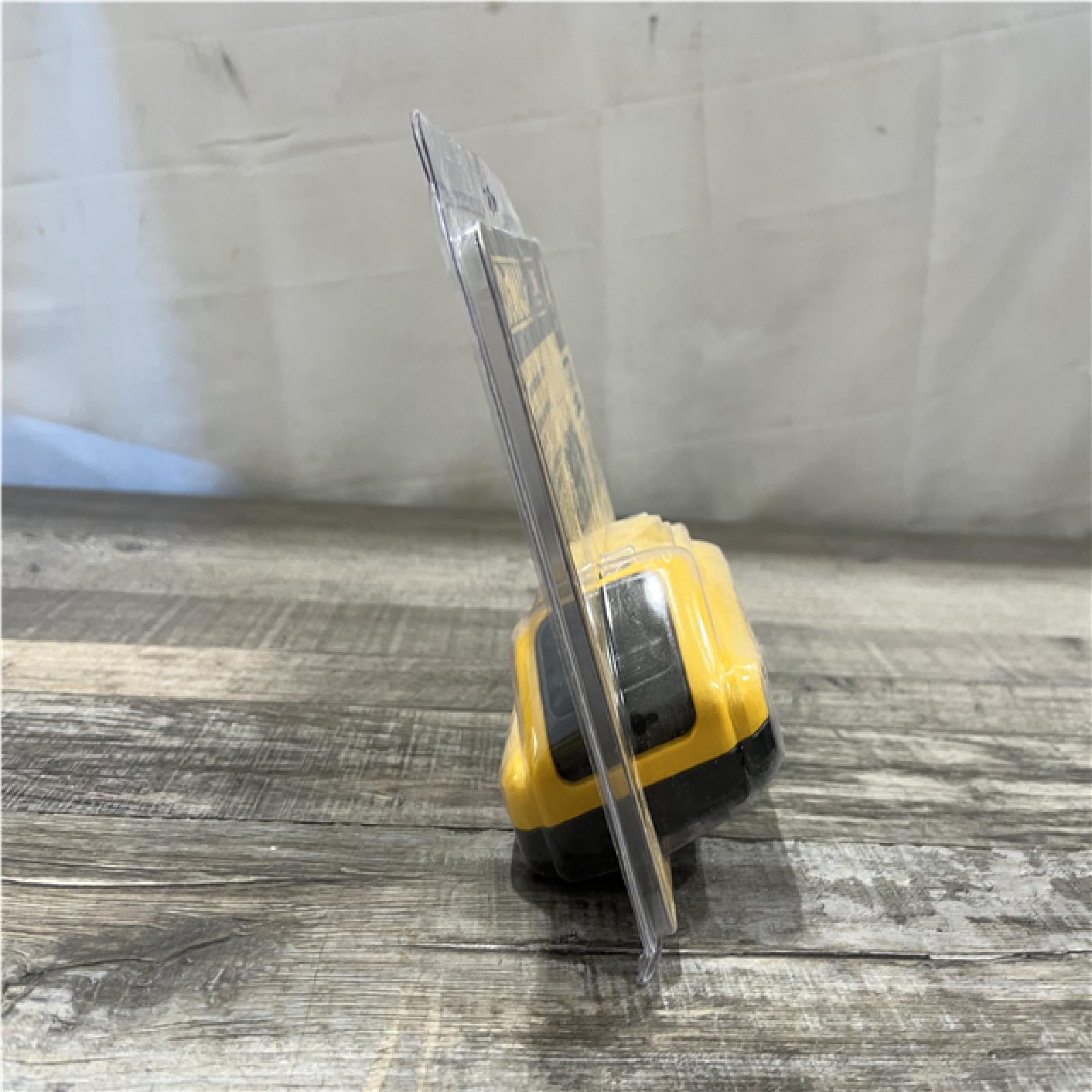 NEW - DEWALT 20V MAX Lithium-Ion 4.0Ah Battery