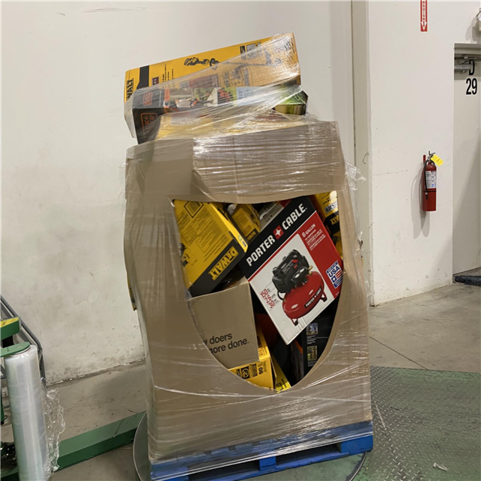 DALLAS LOCATION - AS-IS TOOL PALLET