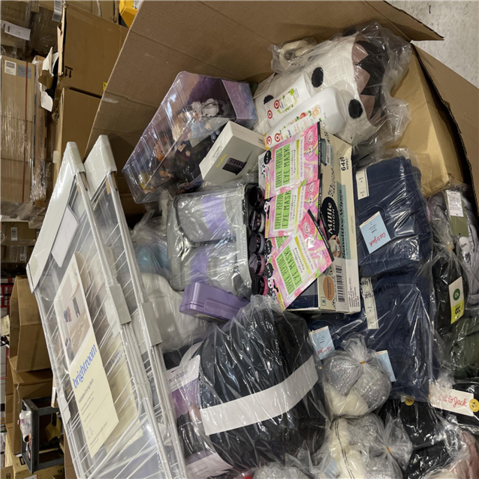 DALLAS LOCATION- NEW!- BULLSEYE MIXED PALLET