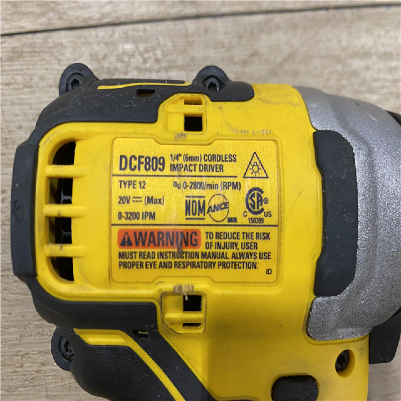AS-IS DEWALT ATOMIC 20-Volt MAX Lithium-Ion Cordless Combo Kit