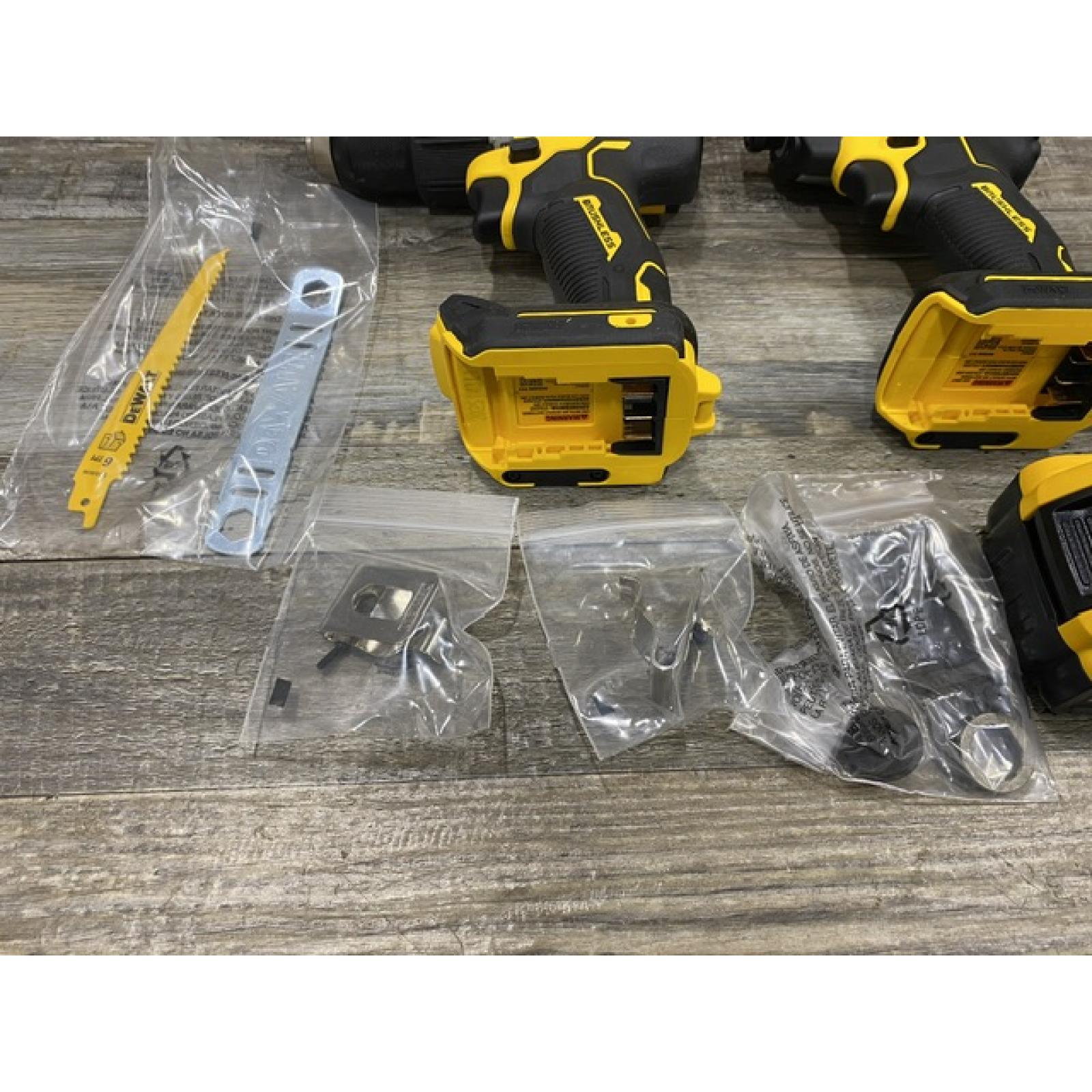 LIKE NEW - DEWALT 20V Lithium-Ion Cordless 5-Tool Combo Kit