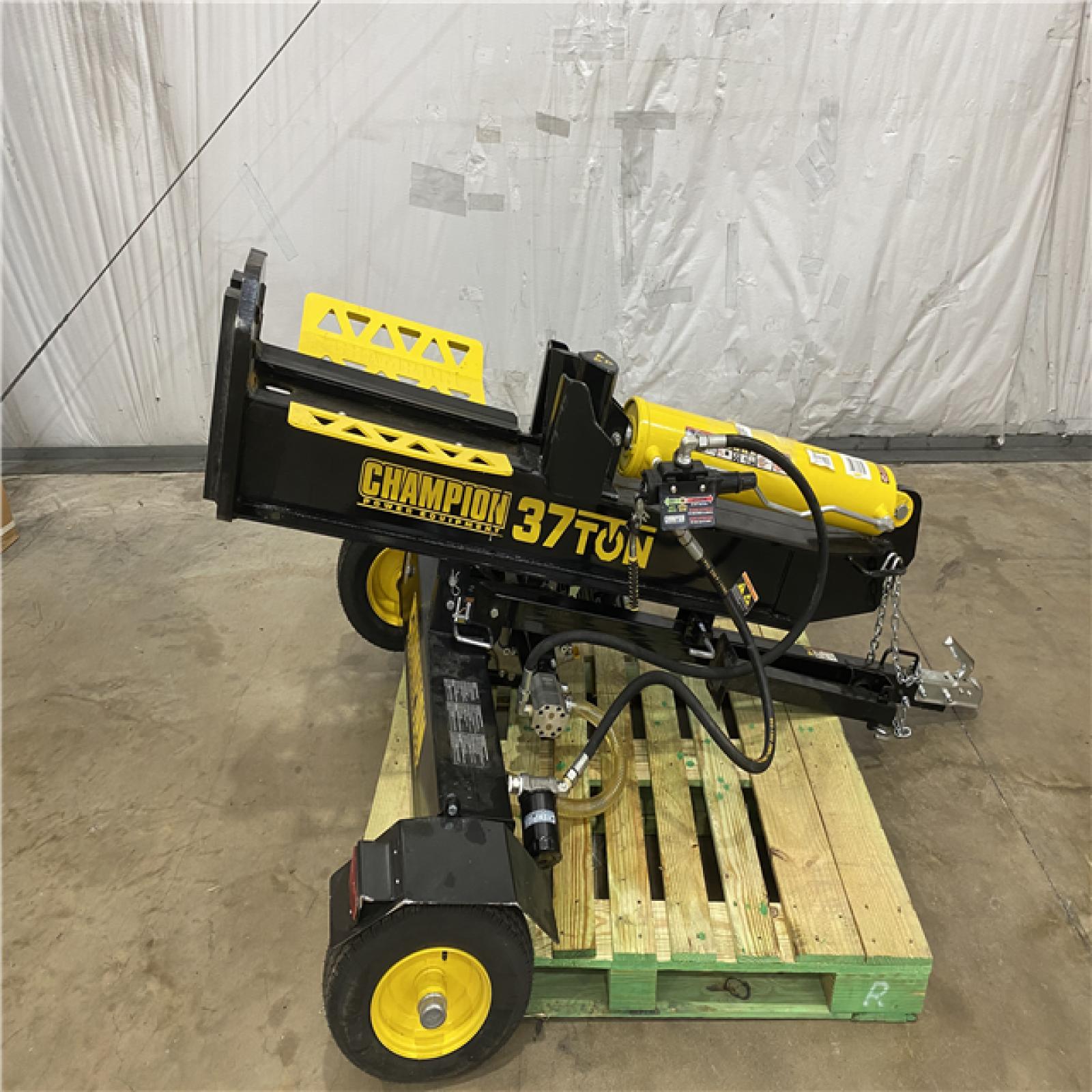 Houston Location - AS-IS Outdoor Power Equipment CHAMPION 37 TON LOG SPLITTER