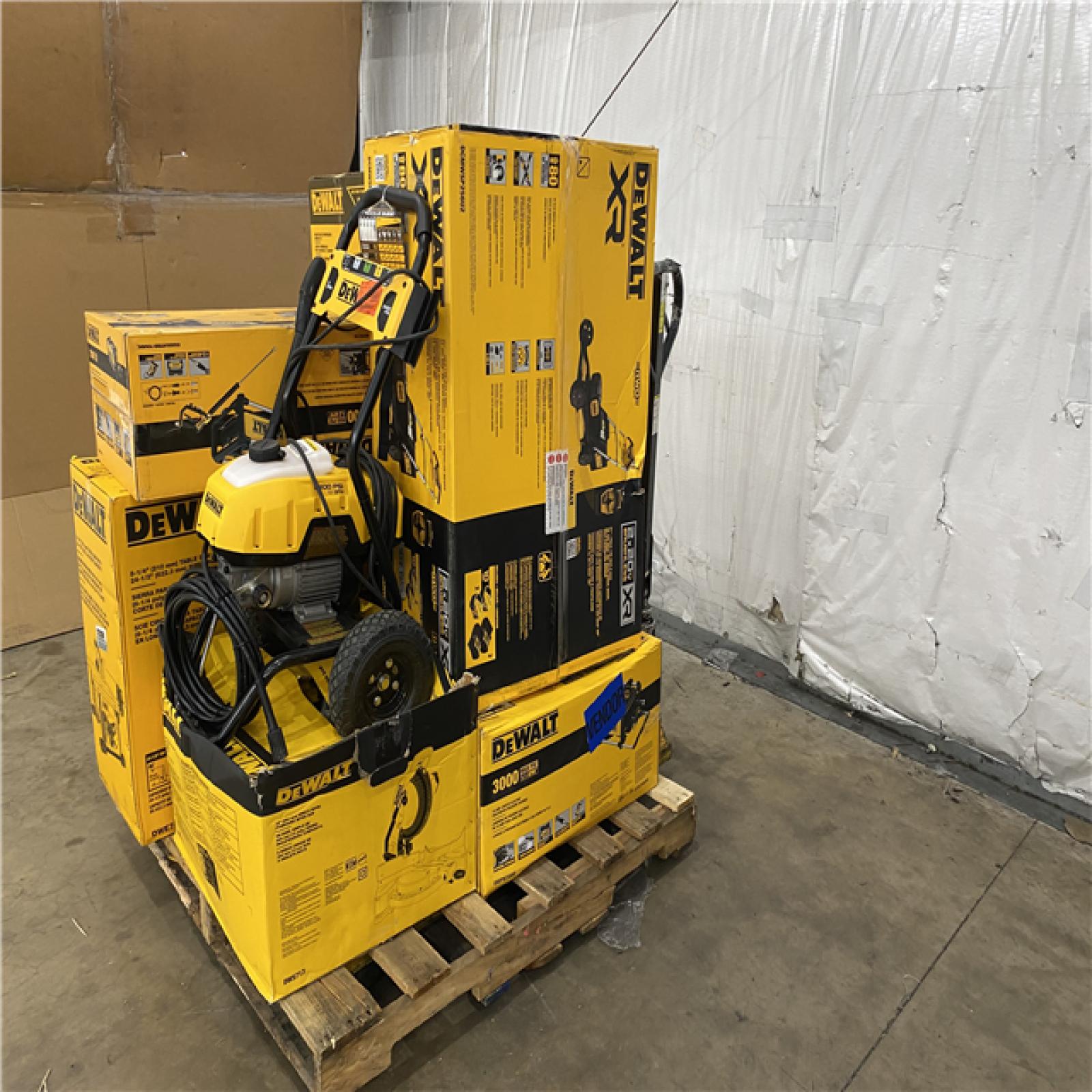 Houston Location AS IS - Tool Pallet