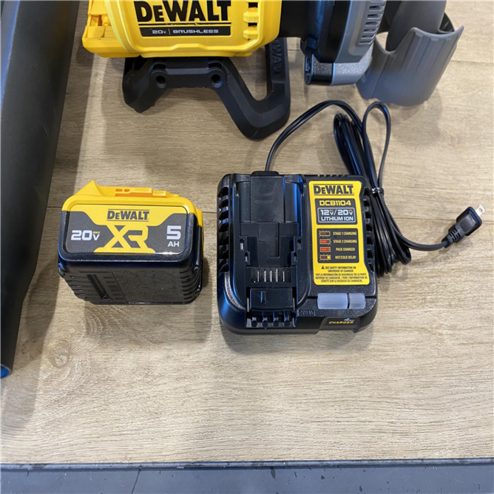 AS-IS DEWALT 20V MAX* XR Brushless Cordless Handheld Blower Kit