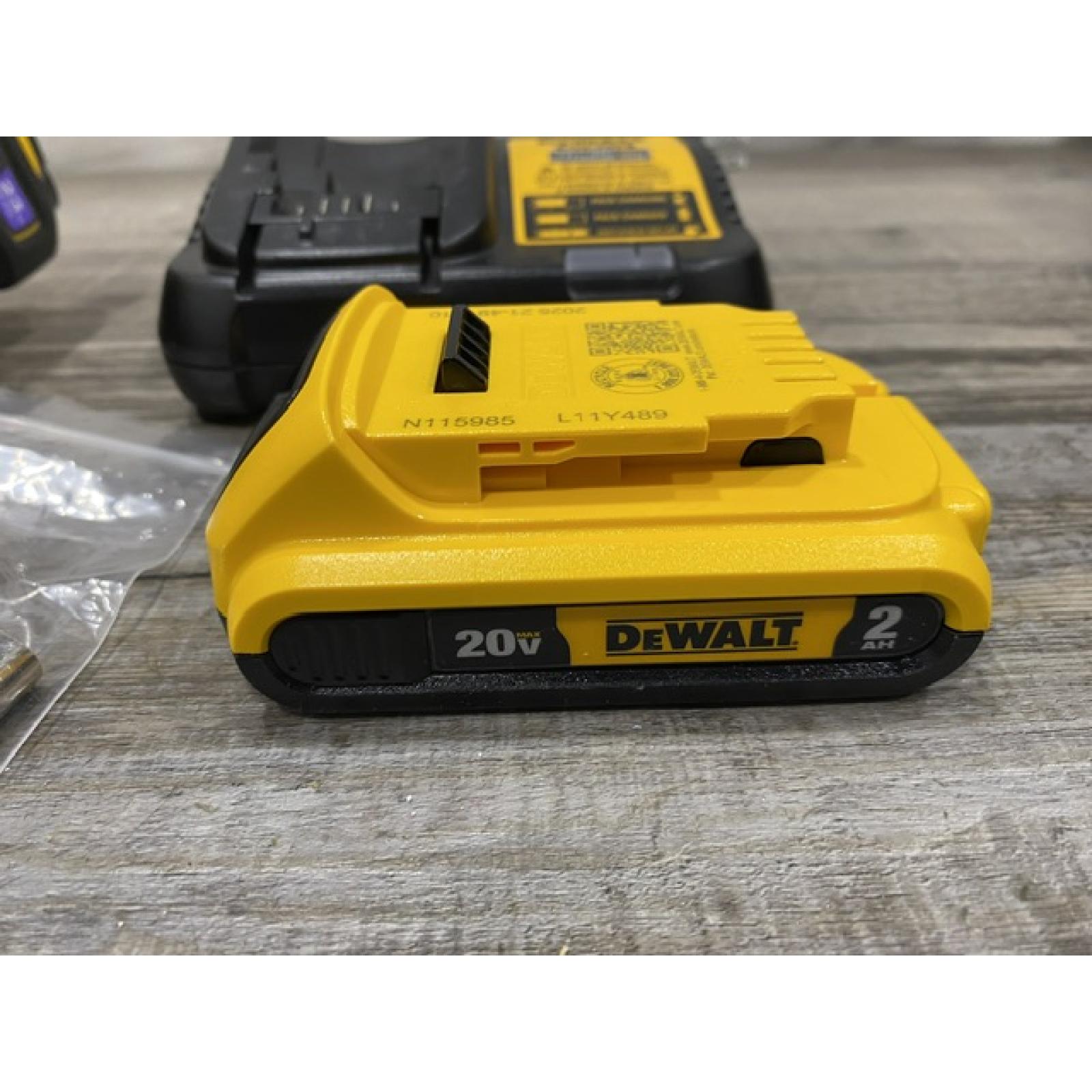 AS-IS DEWALT ATOMIC 20V MAX Lithium Ion Cordless 23 Gauge Pin Nailer Kit
