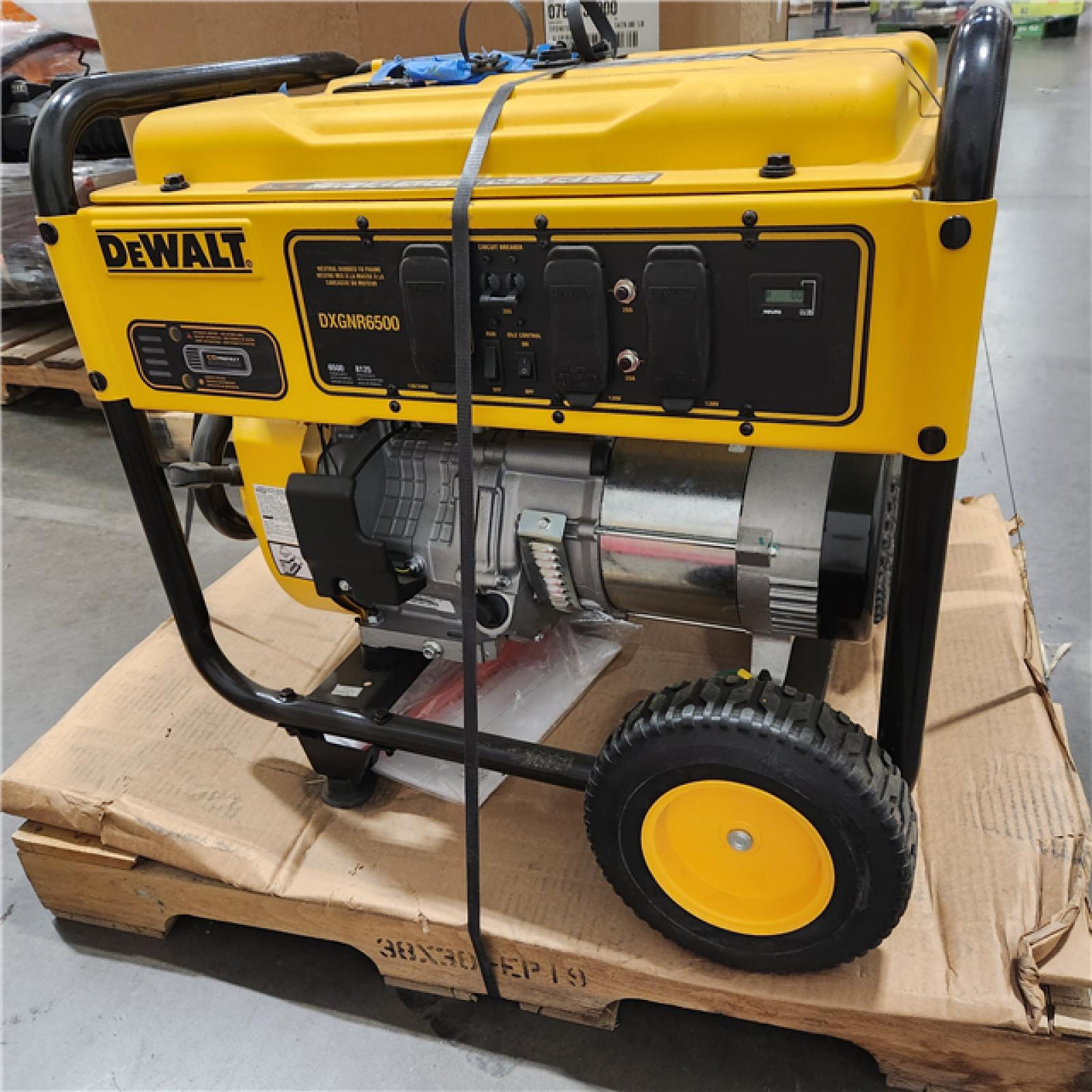 Dallas Location - As-Is Dewalt DXGNR6500 6500 Watt 389cc Portable Gas Generator