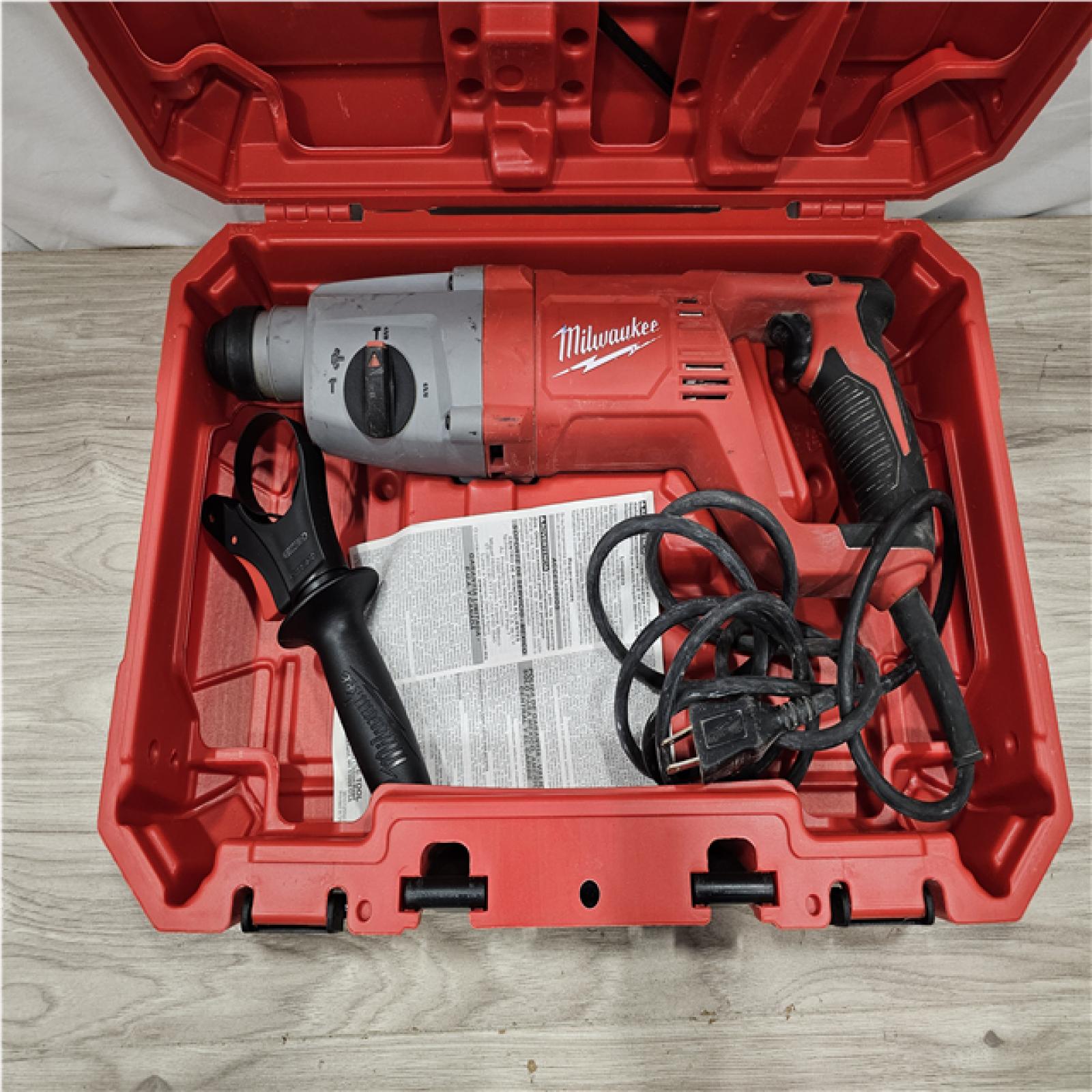 AS-IS Milwaukee 8 Amp Corded 1 in. SDS D-Handle Rotary Hammer