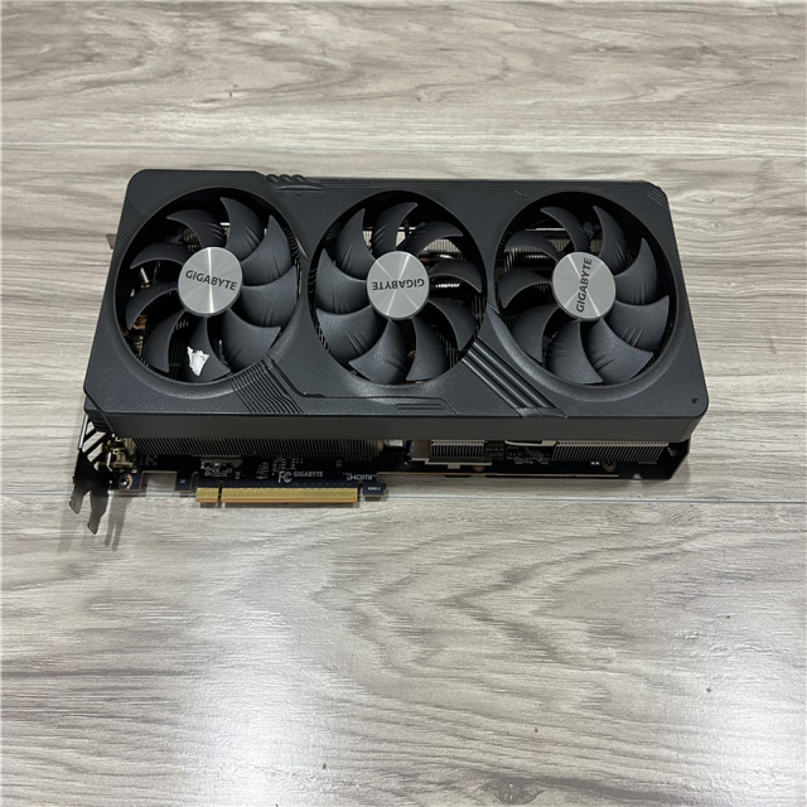 AS-IS Gigabyte Radeon RX 7800 XT Gaming OC 16G Graphics Card
