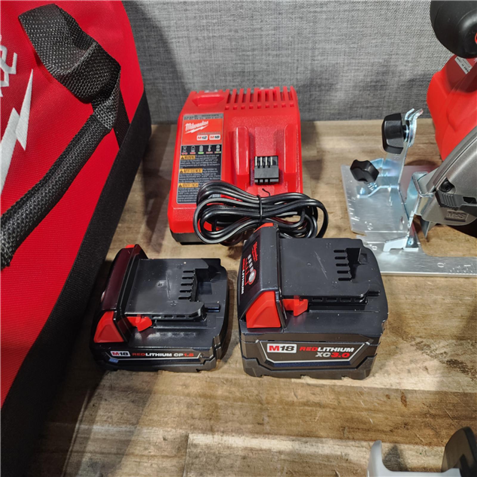 HOUSTON LOCATION - AS-IS (APPEARS LIKE NEW) Milwaukee 18V Lithium-Ion Cordless (5-Tool) Combo Kit