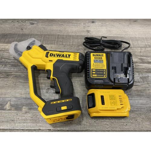 AS-IS DEWALT 20V MAX Cordless Battery Powered Pruner Kit