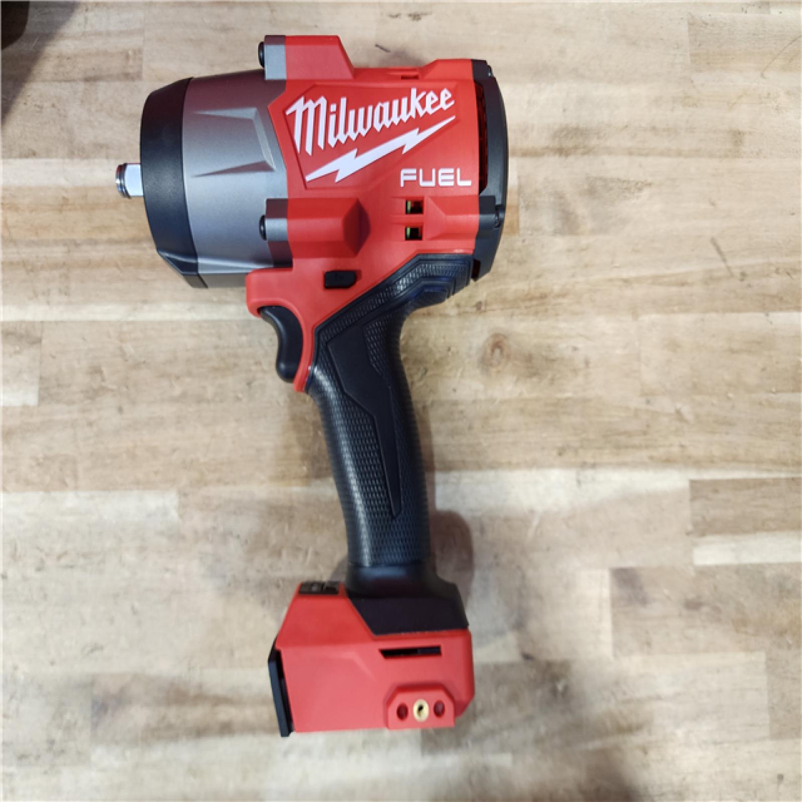 HOUSTON LOCATION - AS-IS (APPEARS LIKE NEW) Milwaukee FUEL 18V Lithium-Ion Brushless Cordless 1/2 in. Impact Wrench w/Friction Ring Kit