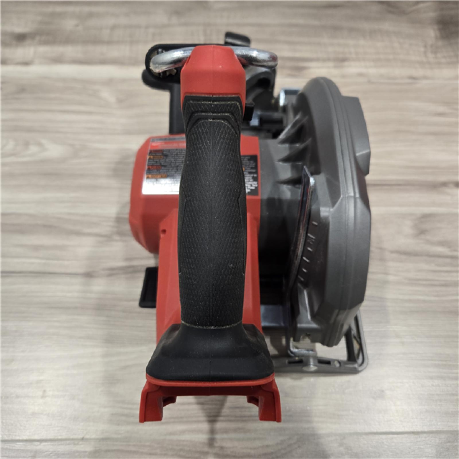 AS-IS Milwaukee Tools M18 FUEL 7-1/4 Circular Saw (Tool Only) 2834-20
