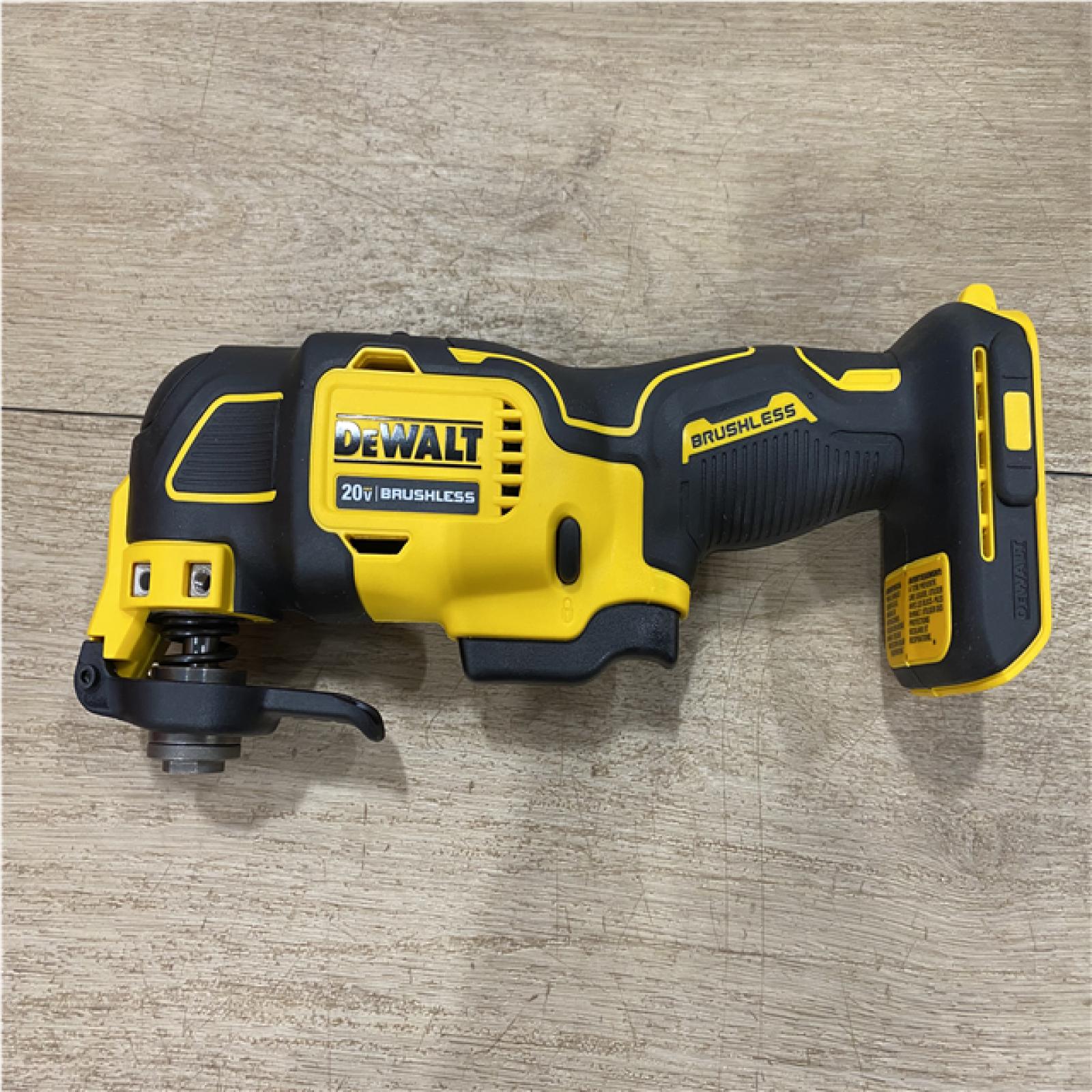 AS-IS DEWALT ATOMIC 20V MAX Cordless Brushless Oscillating Multi Tool (Tool Only)