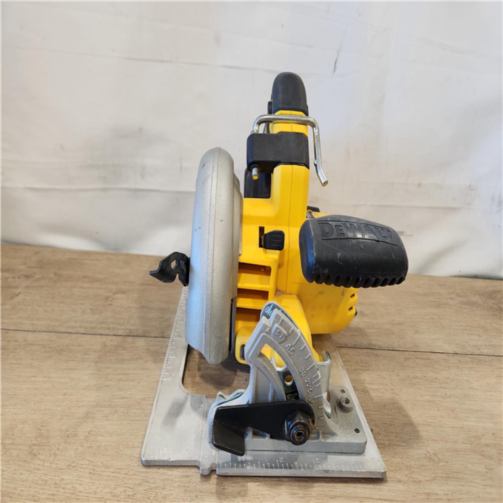 AS-IS- 20-Volt MAX 7-1/4 in. Cordless Circular Saw (Tool Only)