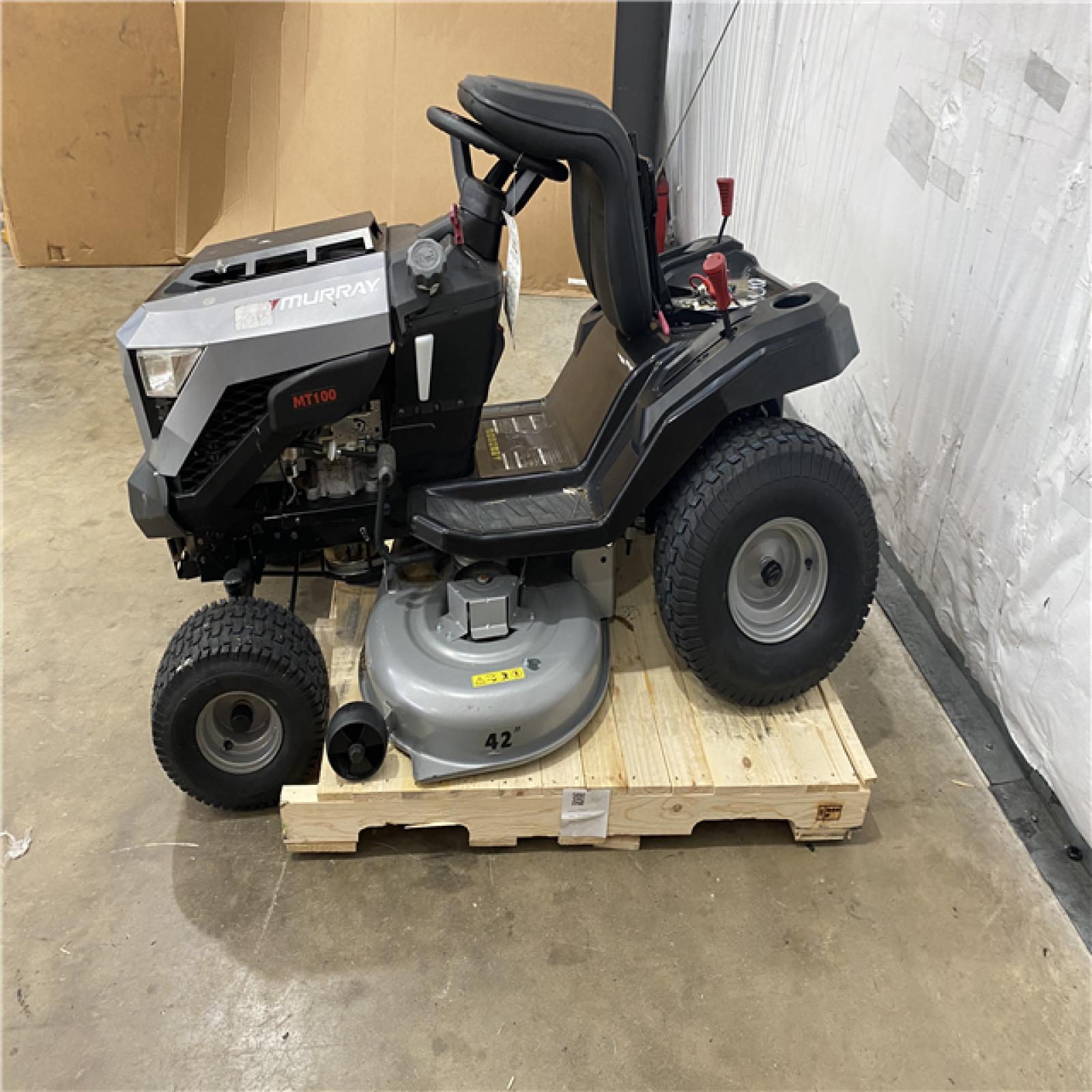 Houston Location - AS-IS Outdoor Power Equipment murray mt100 42in