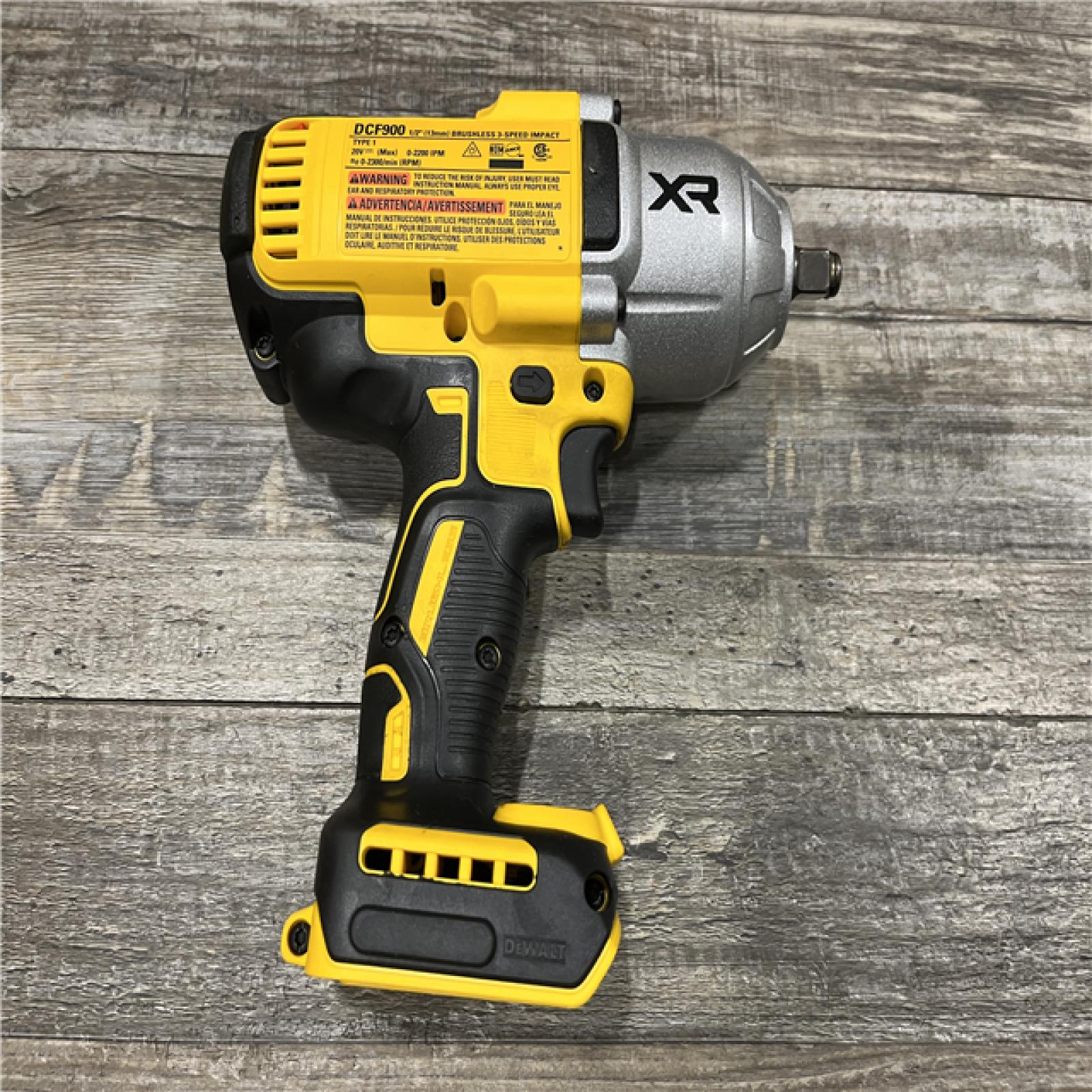 AS-IS DEWALT 20V MAX Lithium-Ion Cordless 1/2 in. Impact Wrench Kit
