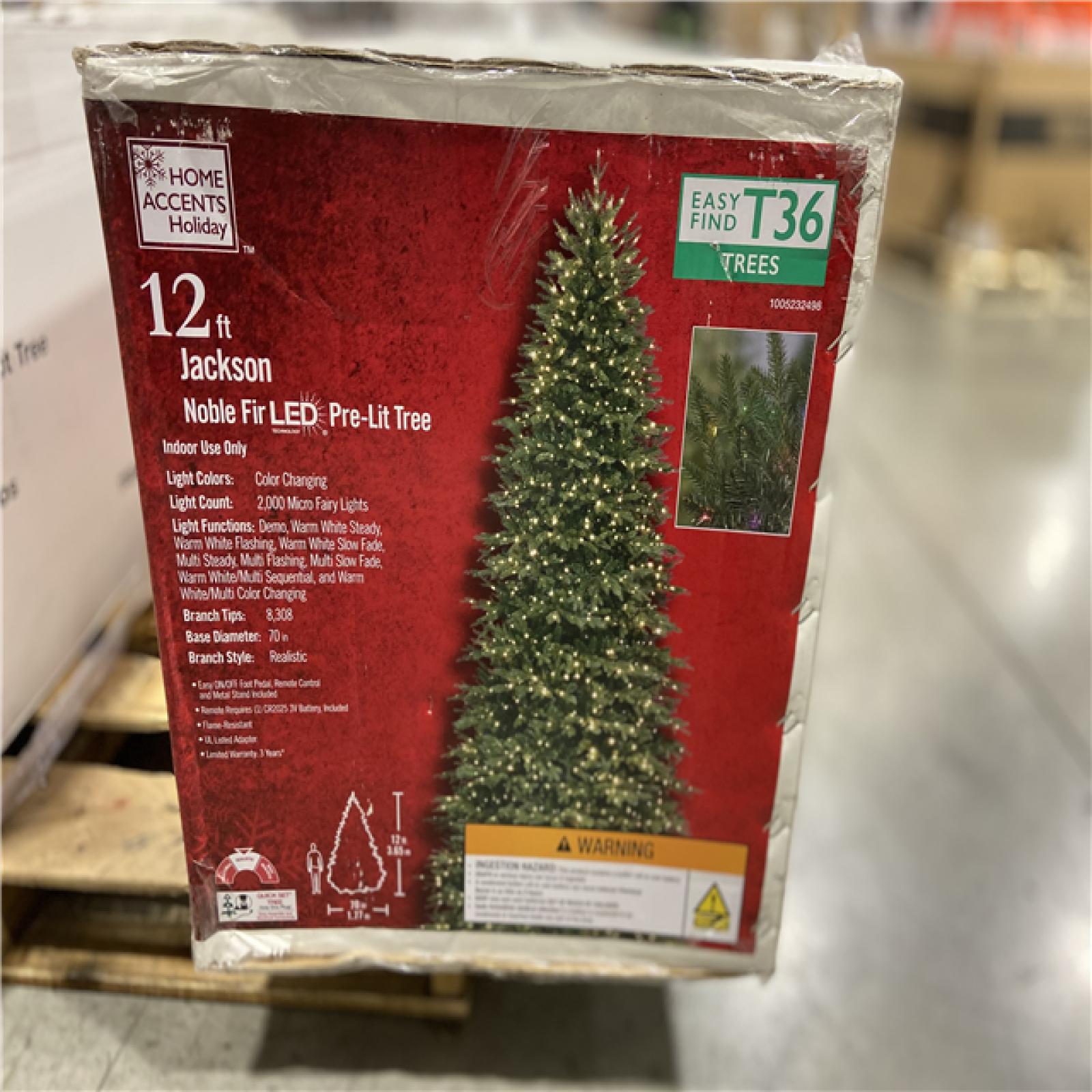 DALLAS LOCATION - Home Accents Holiday 12 ft. Jackson Noble Fir LED Pre-Lit Artificial Christmas Tree	