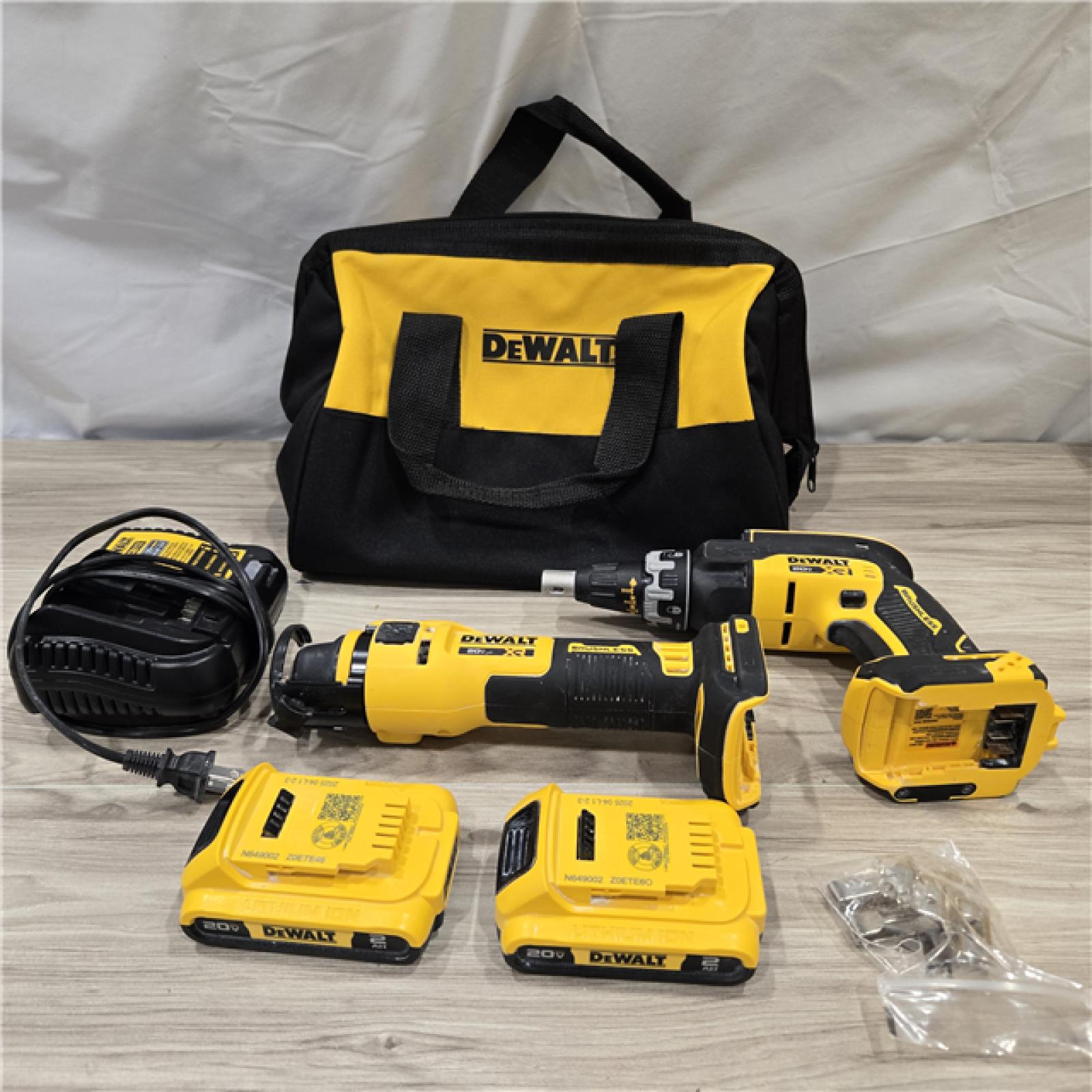 AS-IS DEWALT 20V MAX XR Cordless 2-Tool Combo Kit
