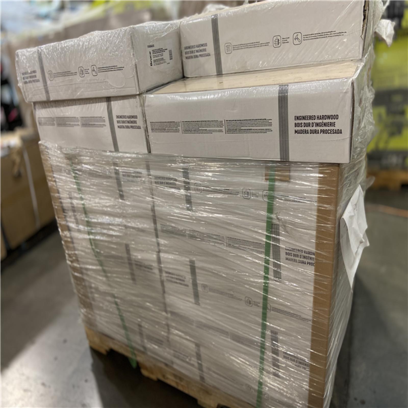 DALLAS LOCATION - Bruce Time Honored Herringbone Aged Natural Oak 0.57 in.T x 4.72 in.W Click-Lock Engineered Hardwood Flooring(15.5sq.ft./Case) 55 UNITS