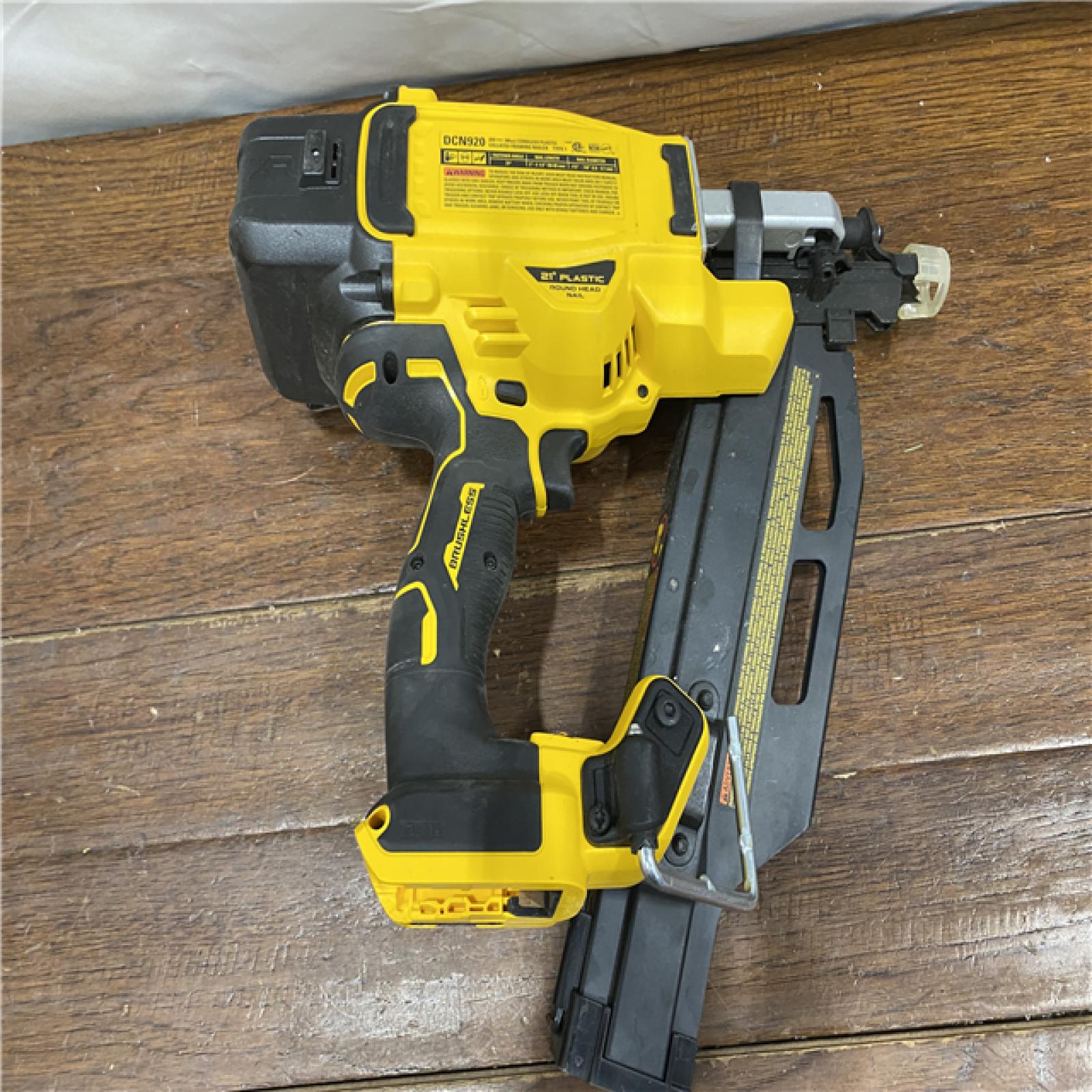 AS-IS DEWALT 20-Volt 21° Cordless Framing Nailer (Tool-Only)