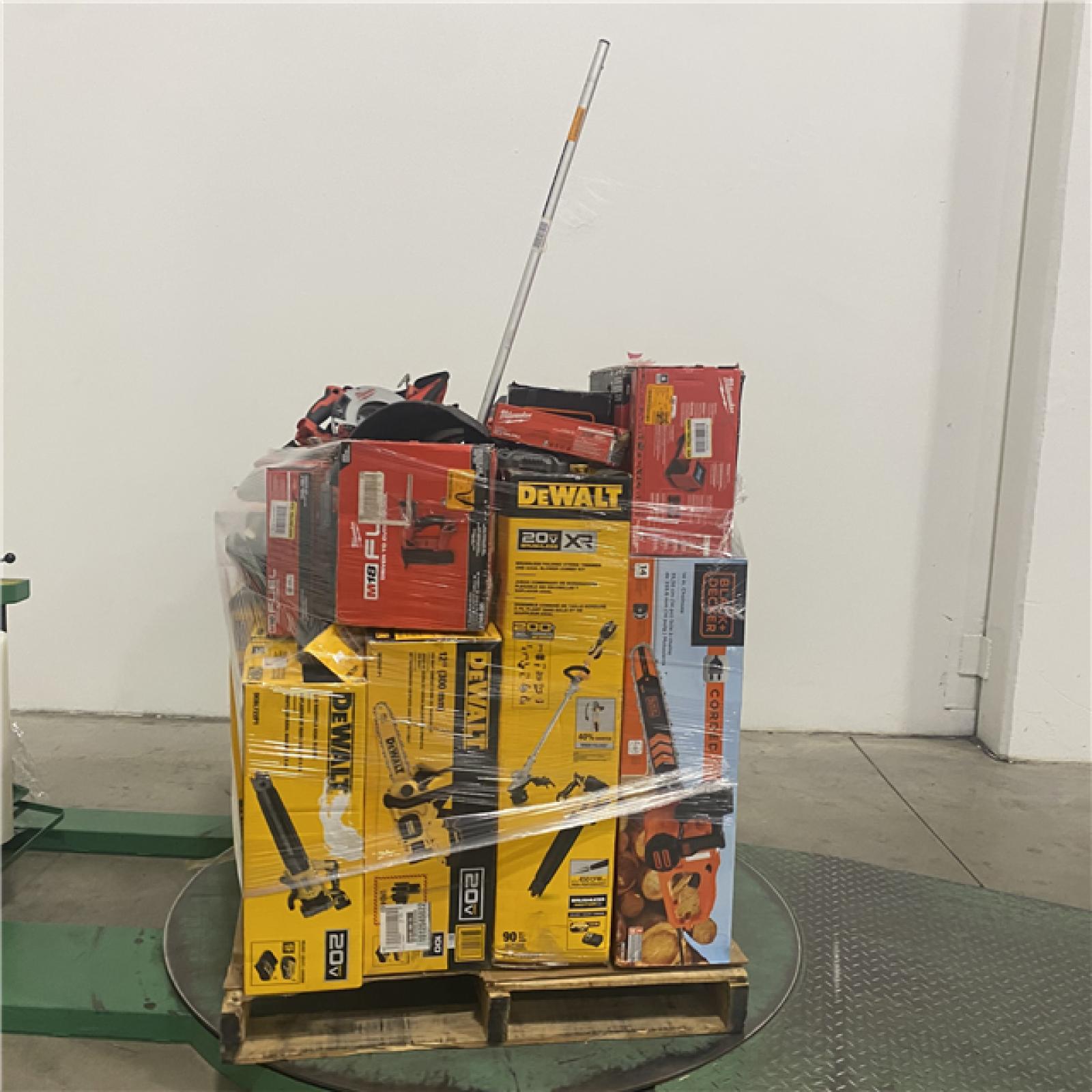 Dallas Location - As-Is Tool Pallet