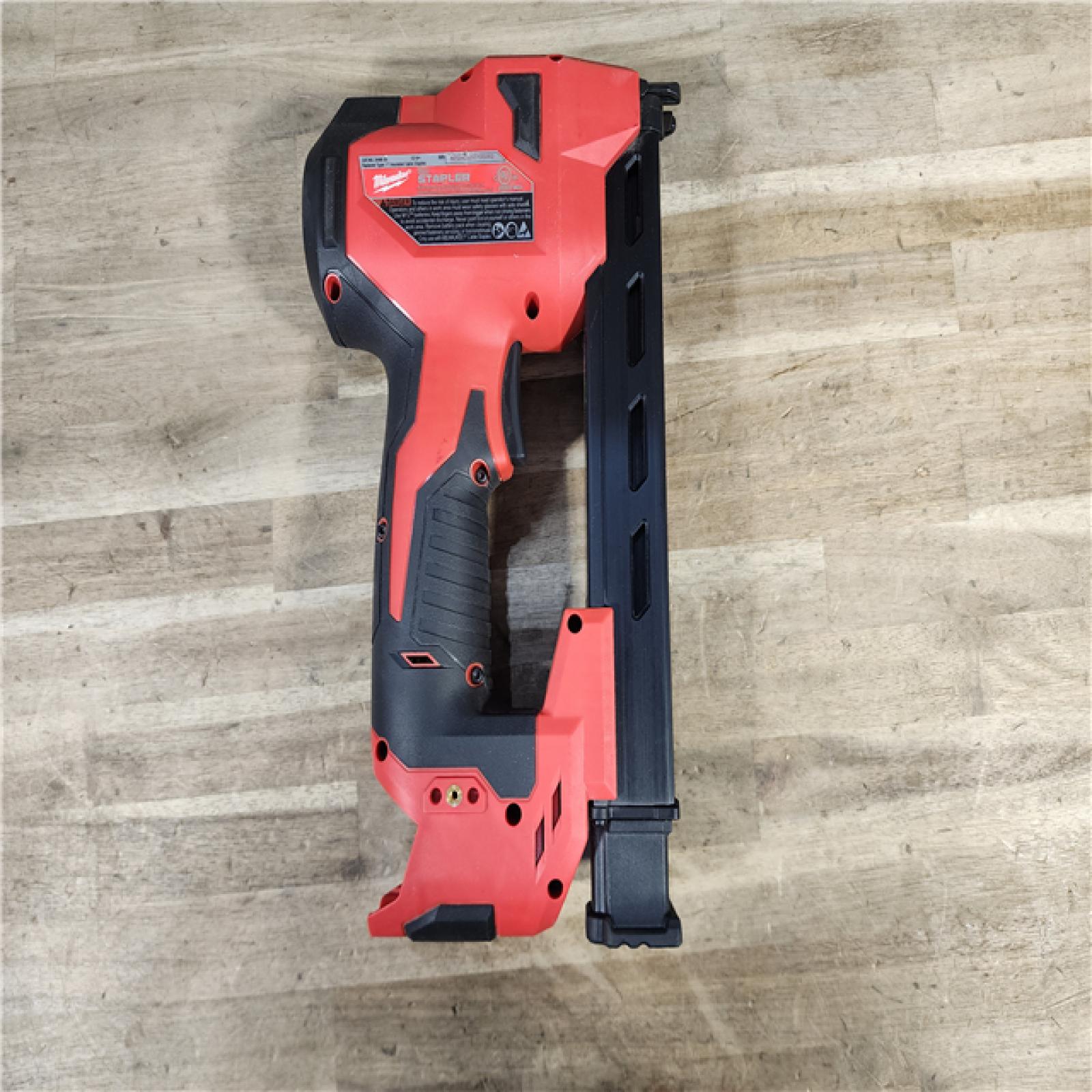 HOUSTON LOCATION - AS-IS (APPEARS LIKE NEW) Milwaukee M12 Cable Stapler (TOOL ONLY)