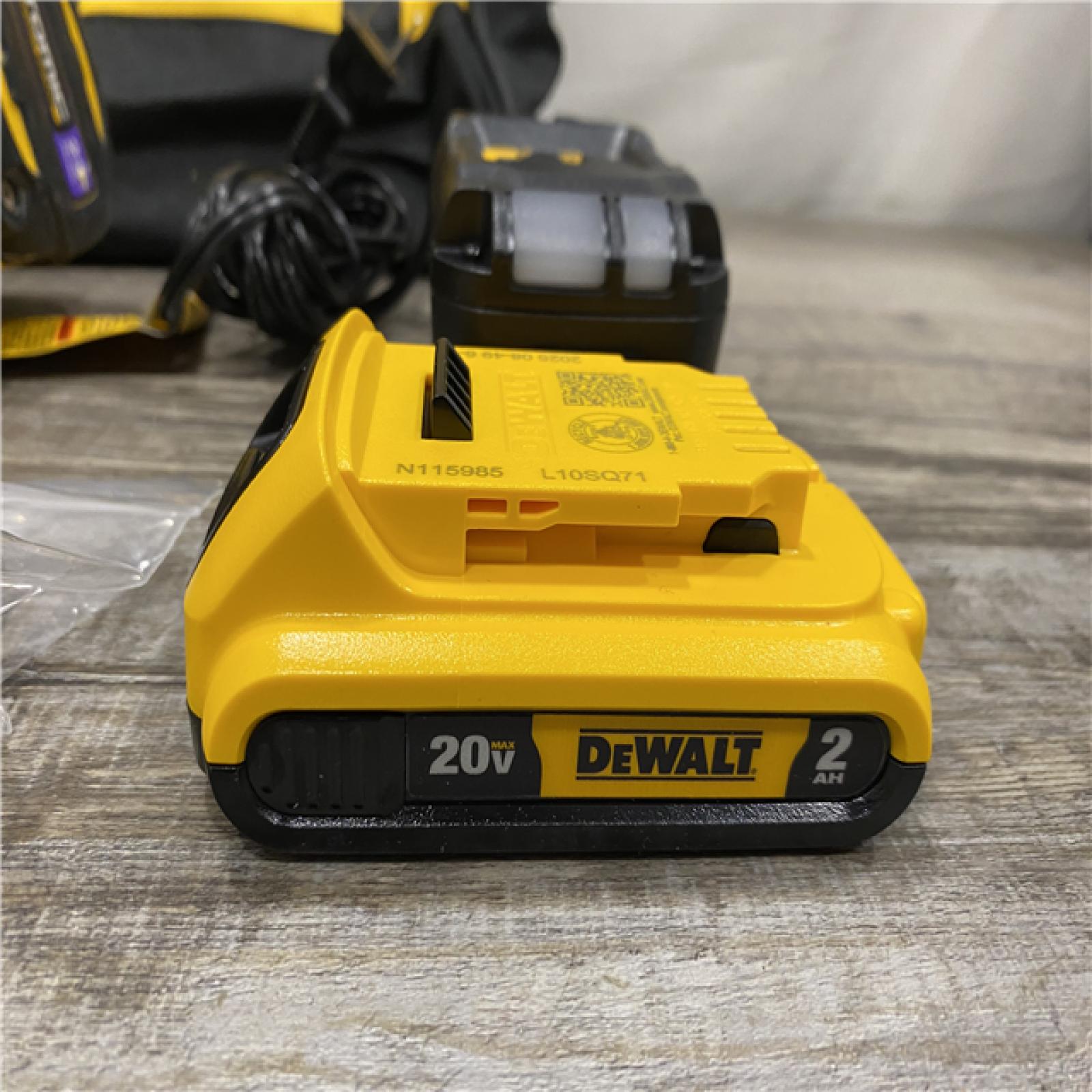 AS-IS DEWALT ATOMIC 20V MAX Lithium Ion Cordless 23 Gauge Pin Nailer Kit