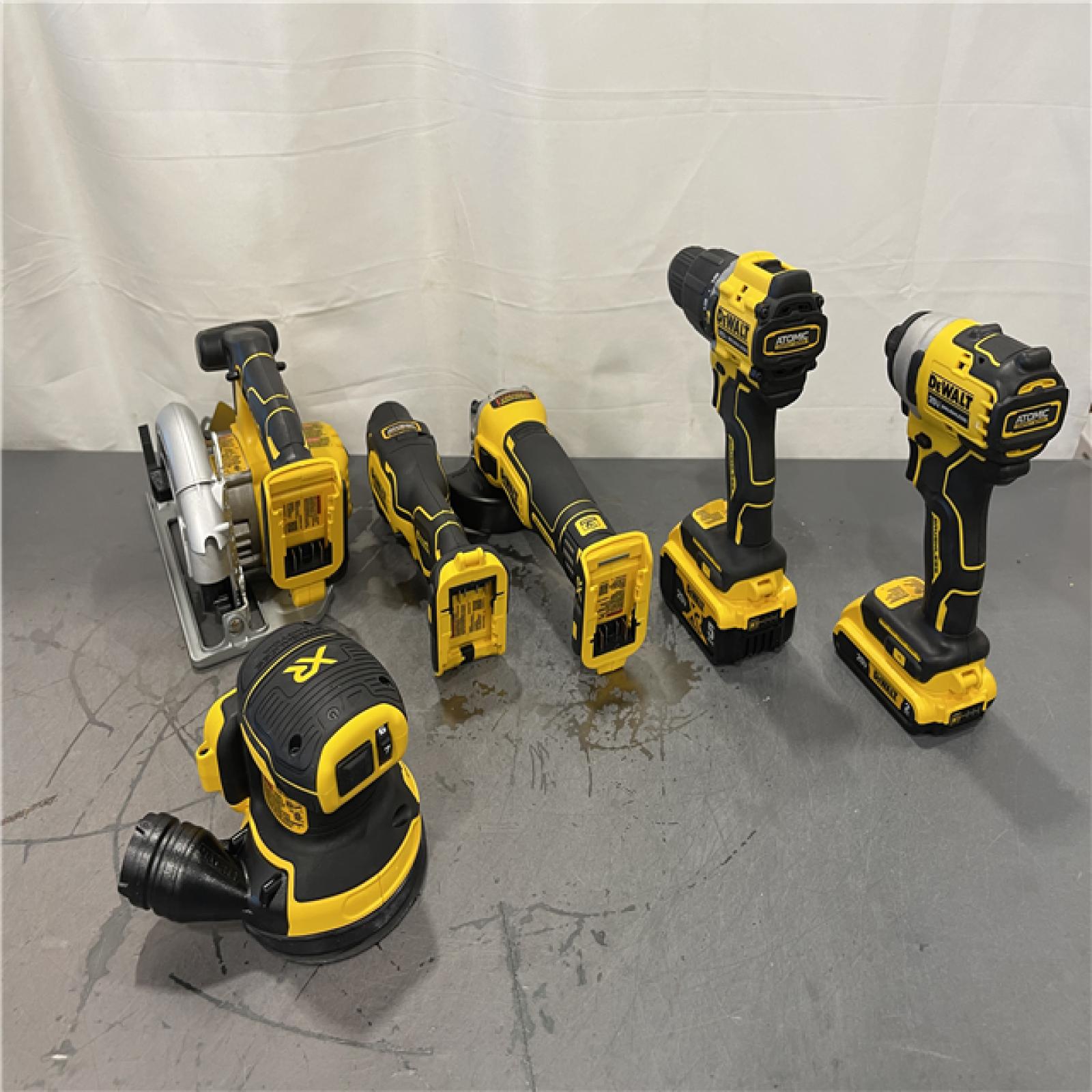 AS-IS - DEWALT 20-Volt MAX ToughSystem Lithium-Ion 6-Tool Cordless Combo Kit