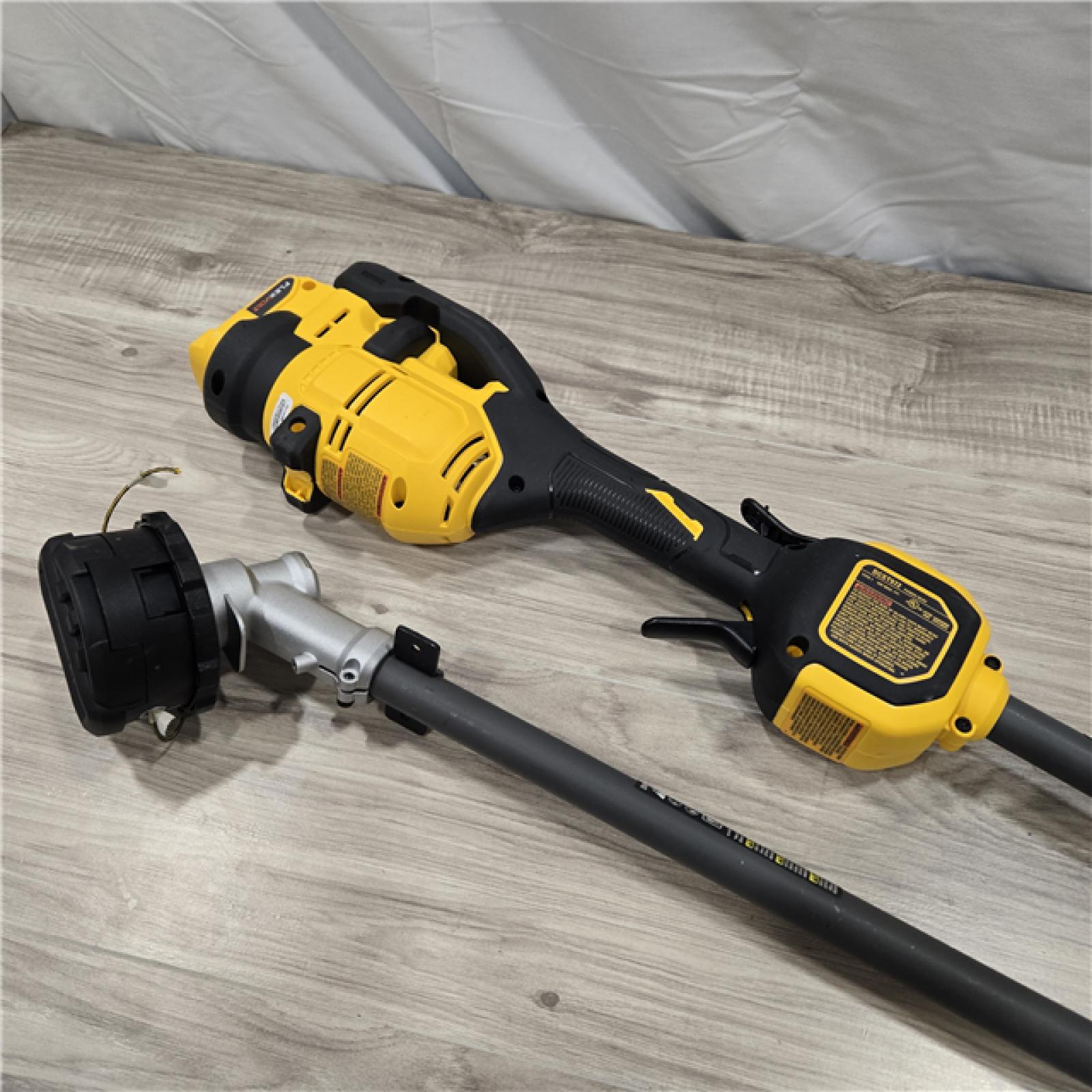 LIKE NEW! - DEWALT FLEXVOLT 60V MAX Cordless Trimmer Kit
