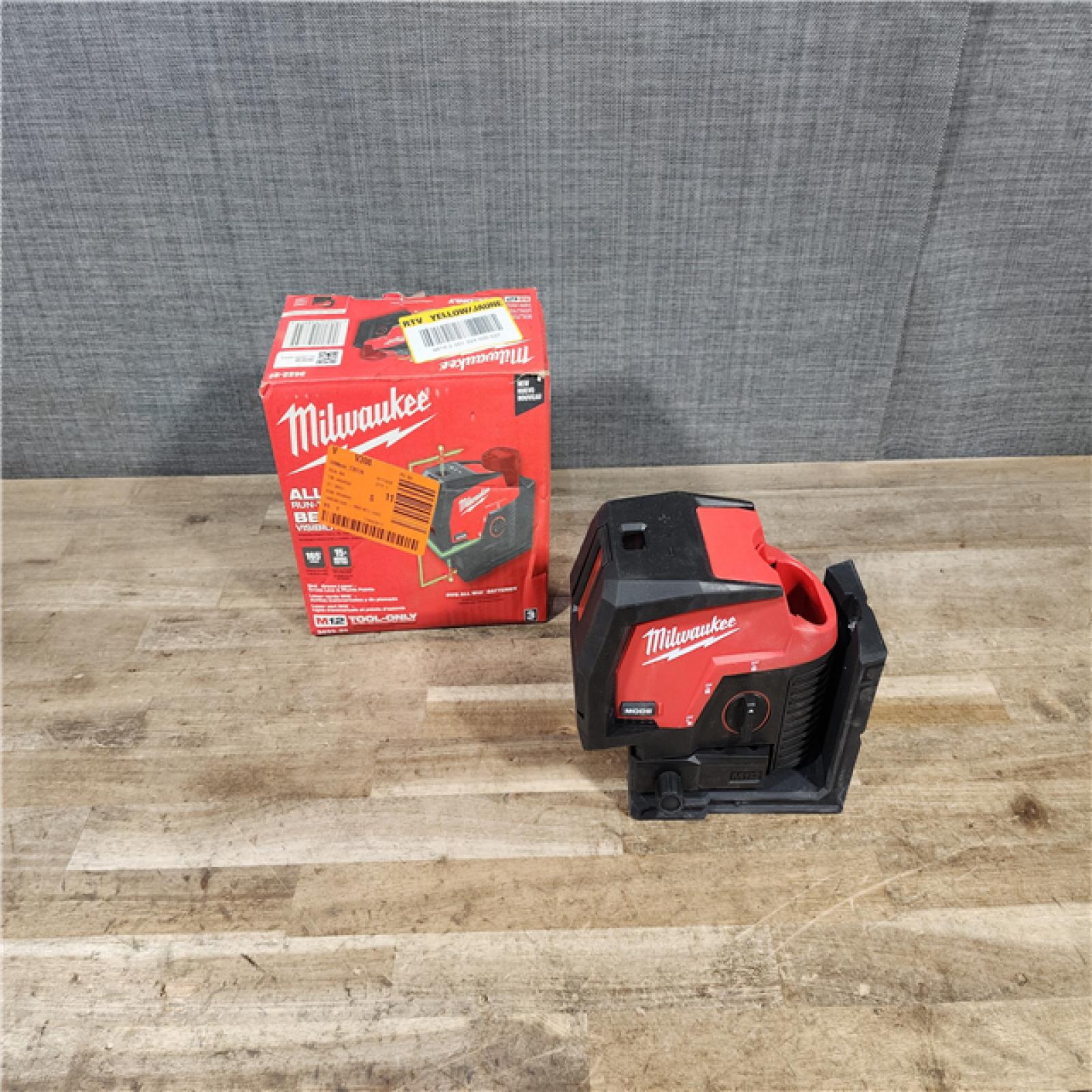 HOUSTON LOCATION - AS-IS Milwaukee 12-Volt Lithium-Ion Cordless Green 125 ft. Cross Line and Plumb Points Laser Level (Tool-Only)
