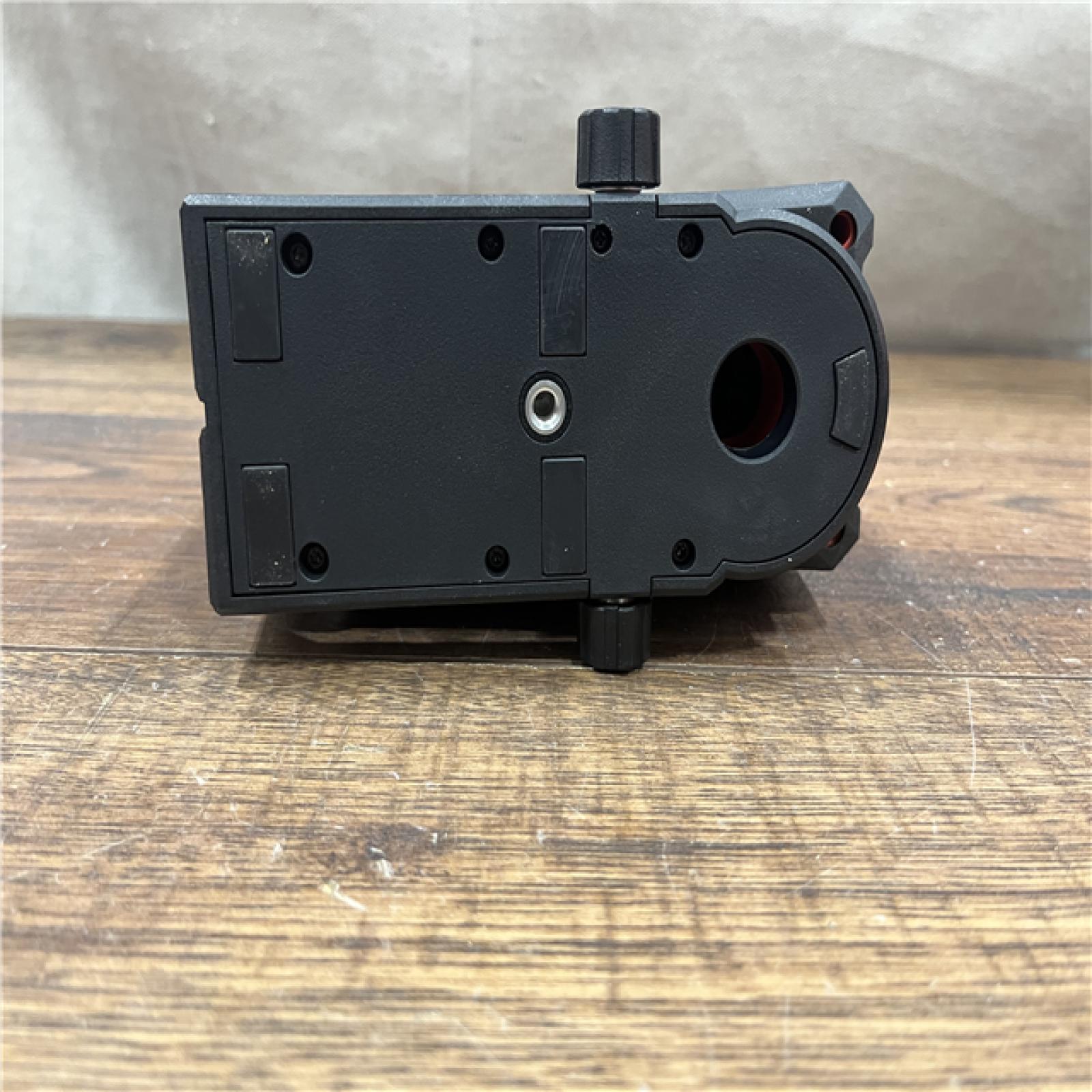 AS-IS Milwaukee-3632-21 M12 Green Beam Laser 360Â° 3-Plane Kit