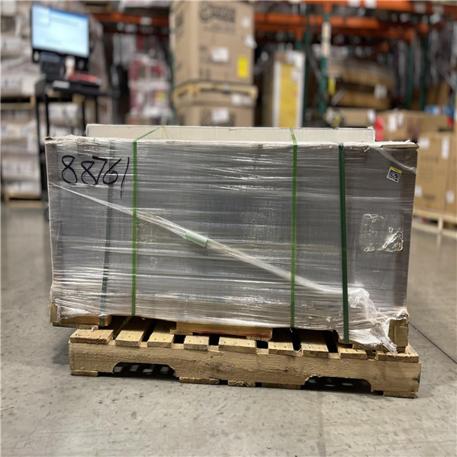 DALLAS LOCATION- Vortex Wildwood Brown Oak 22 MIL x 9 in x 48 in L Click Lock Waterproof Luxury Vinyl Plank Flooring (34 CASES)