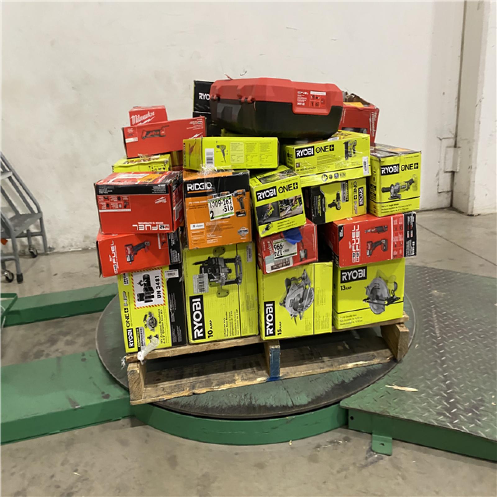 Dallas Location - As-Is Tool Pallet