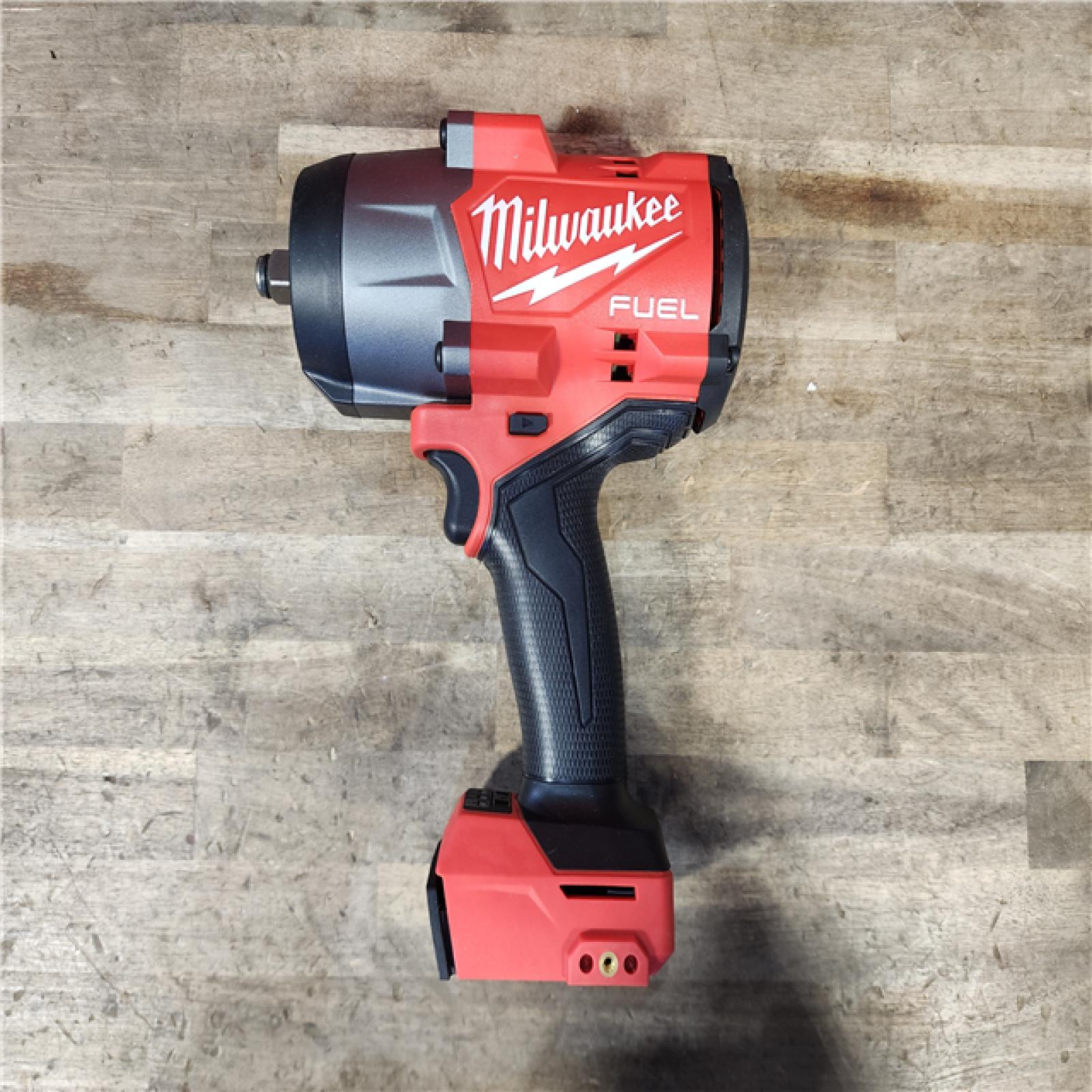 HOUSTON LOCATION - AS-IS (APPEARS LIKE NEW) Milwaukee M18 FUEL 18V Lithium-Ion Brushless Cordless 1/2 in. Impact Wrench with Friction Ring (Tool-Only)
