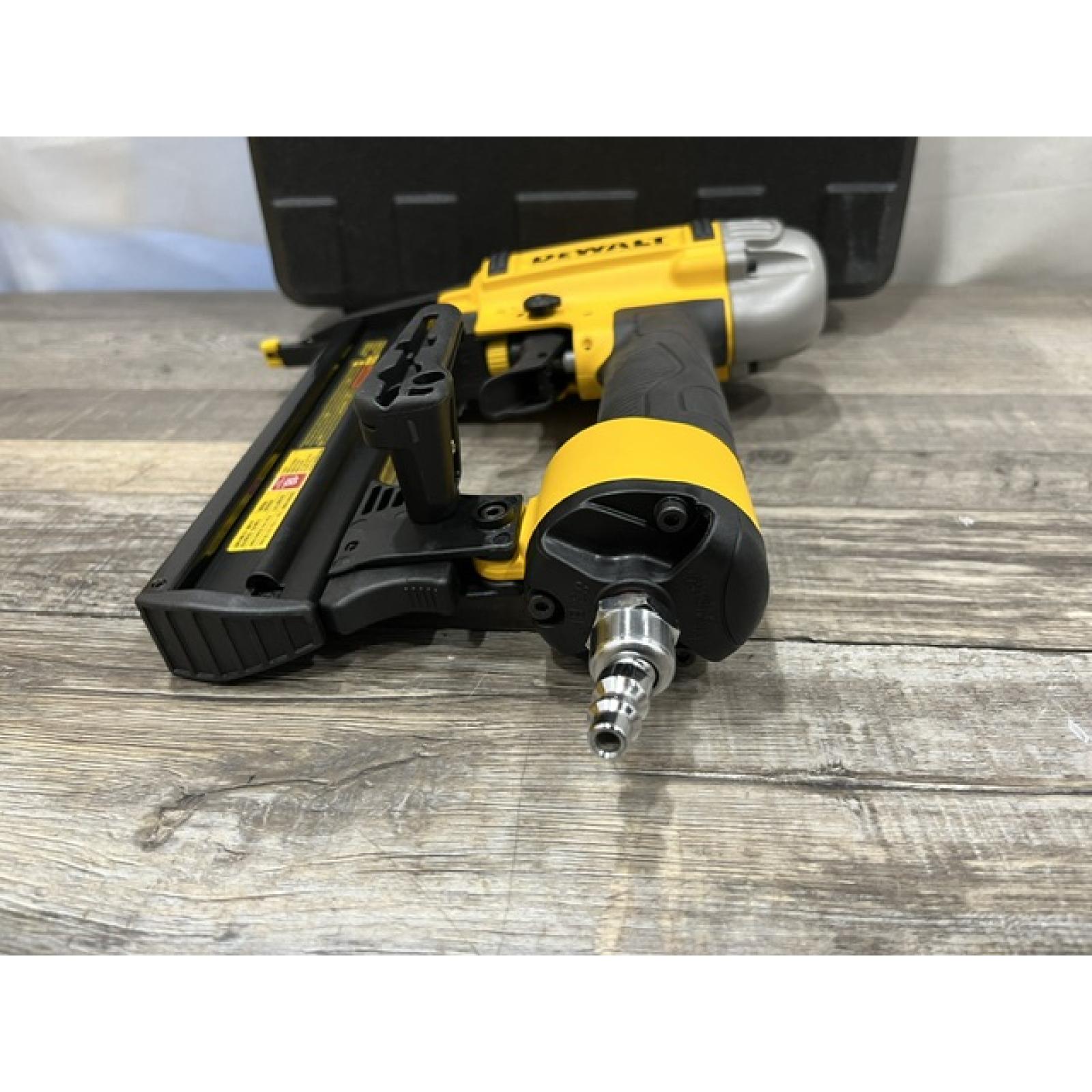 NEW - DEWALT Pneumatic 18-Gauge 1/4 in. Crown Corded Stapler