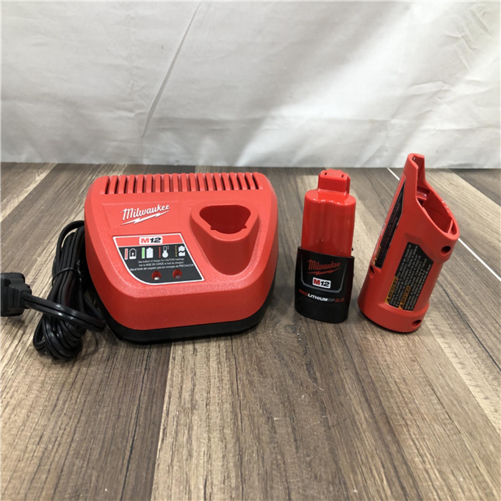 AS-IS Milwaukee Men's 3X-Large 12-Volt Lithium Ion Cordless Black Heated Hooded Jacket Kit